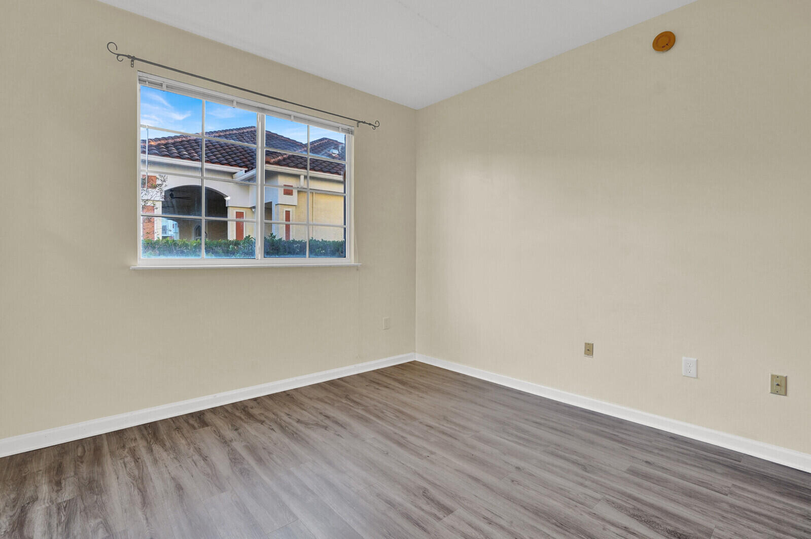 MLS #R11143493 image #19