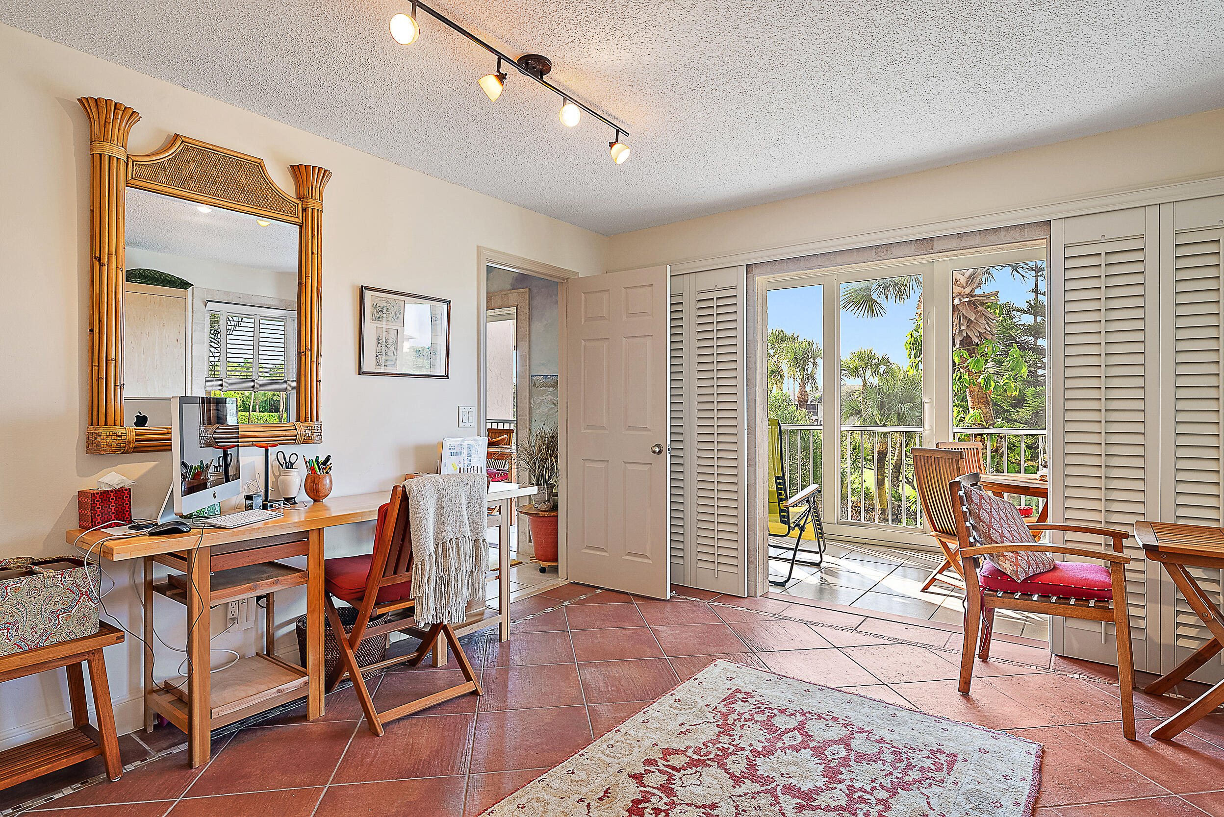 MLS #R11143630 image #10