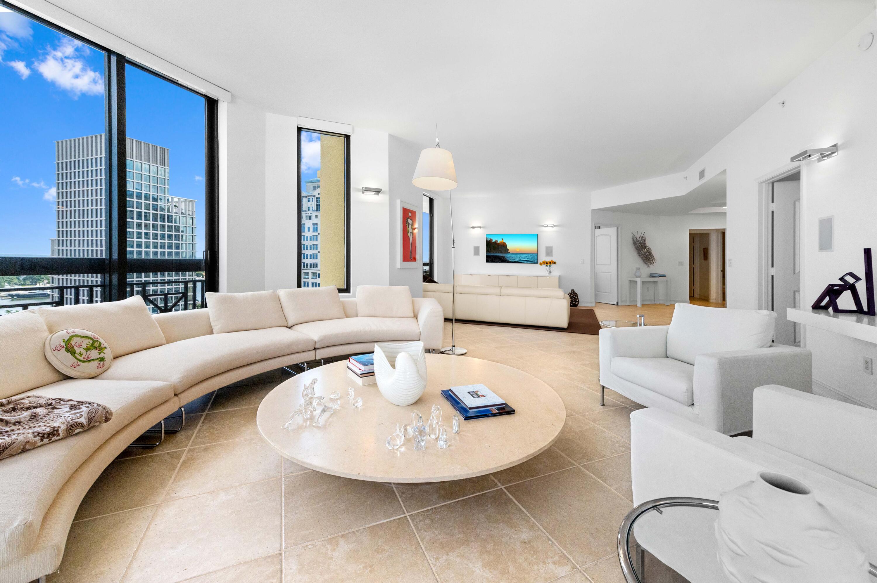 MLS #R11143661 image #1