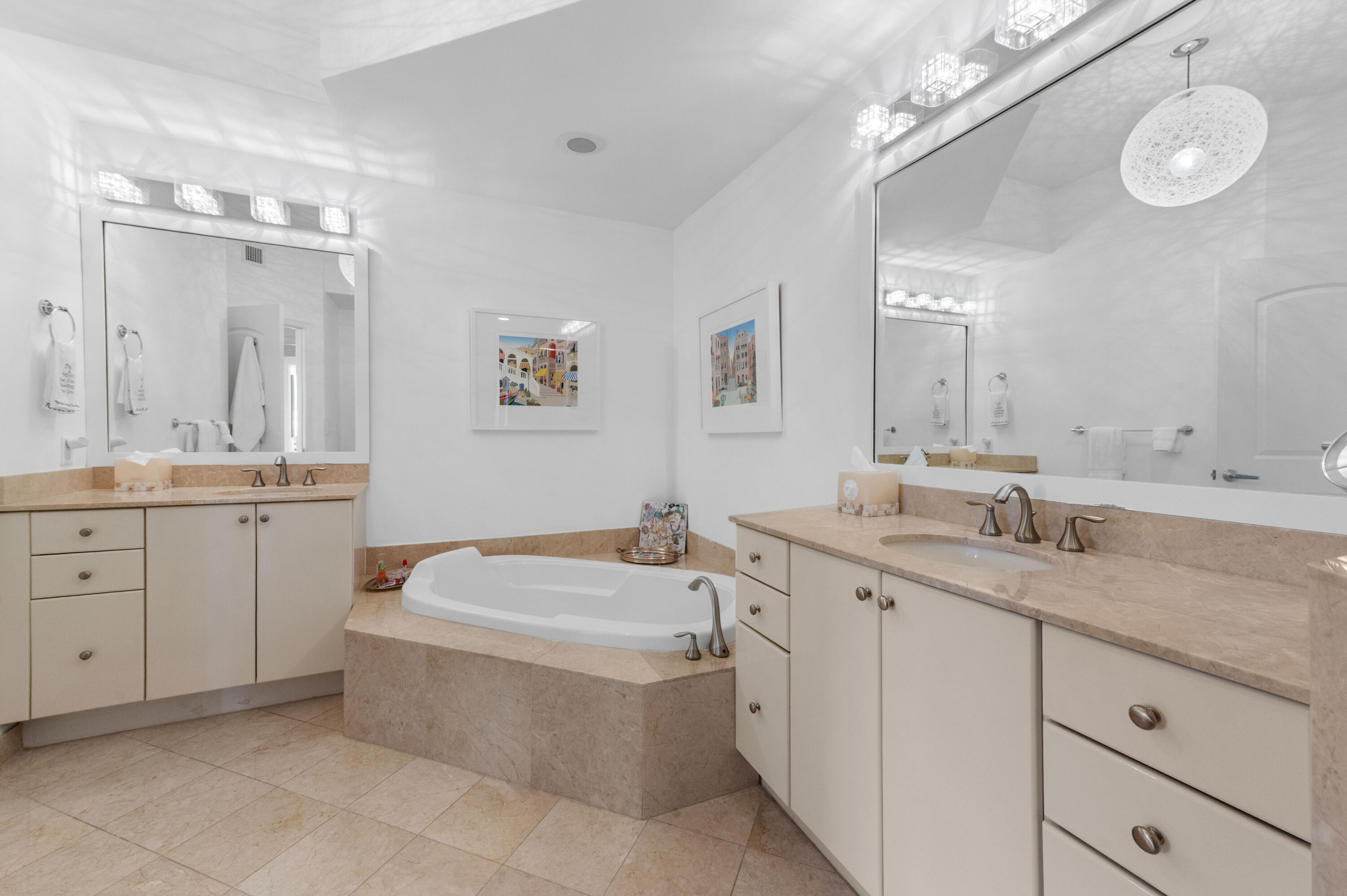 MLS #R11143661 image #23