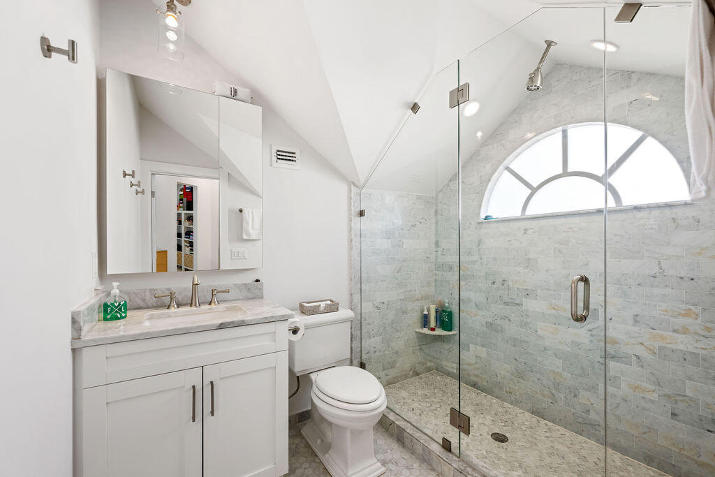 MLS #R11143702 image #10