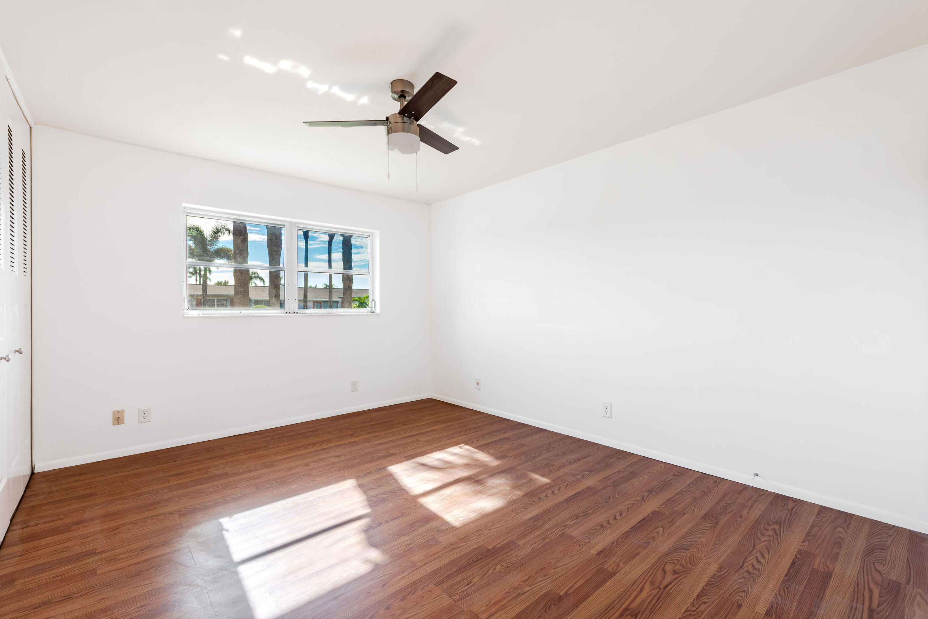 MLS #R11143888 image #10