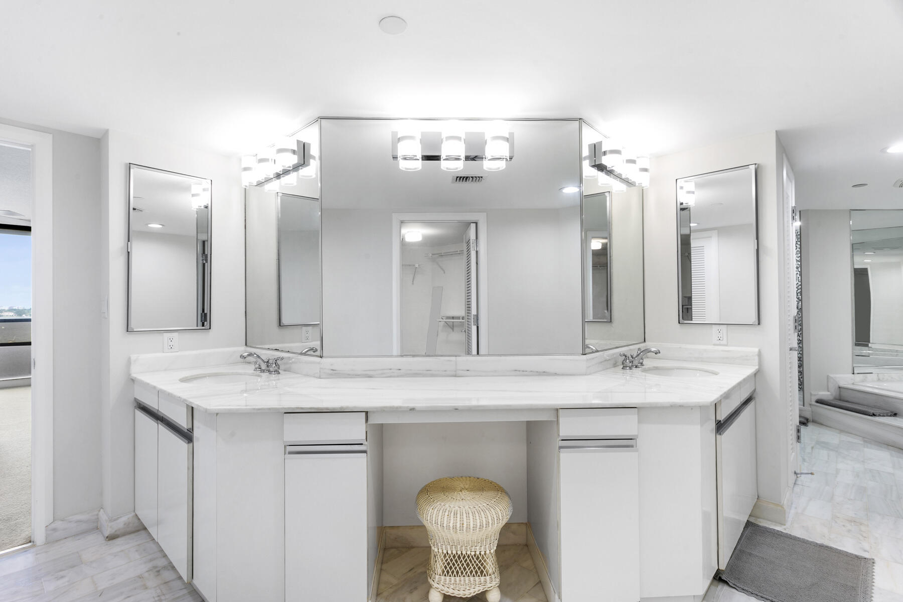 MLS #R11143993 image #16