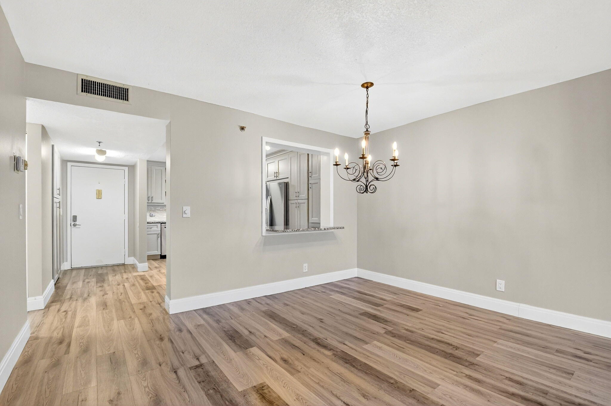 MLS #R11144176 image #7