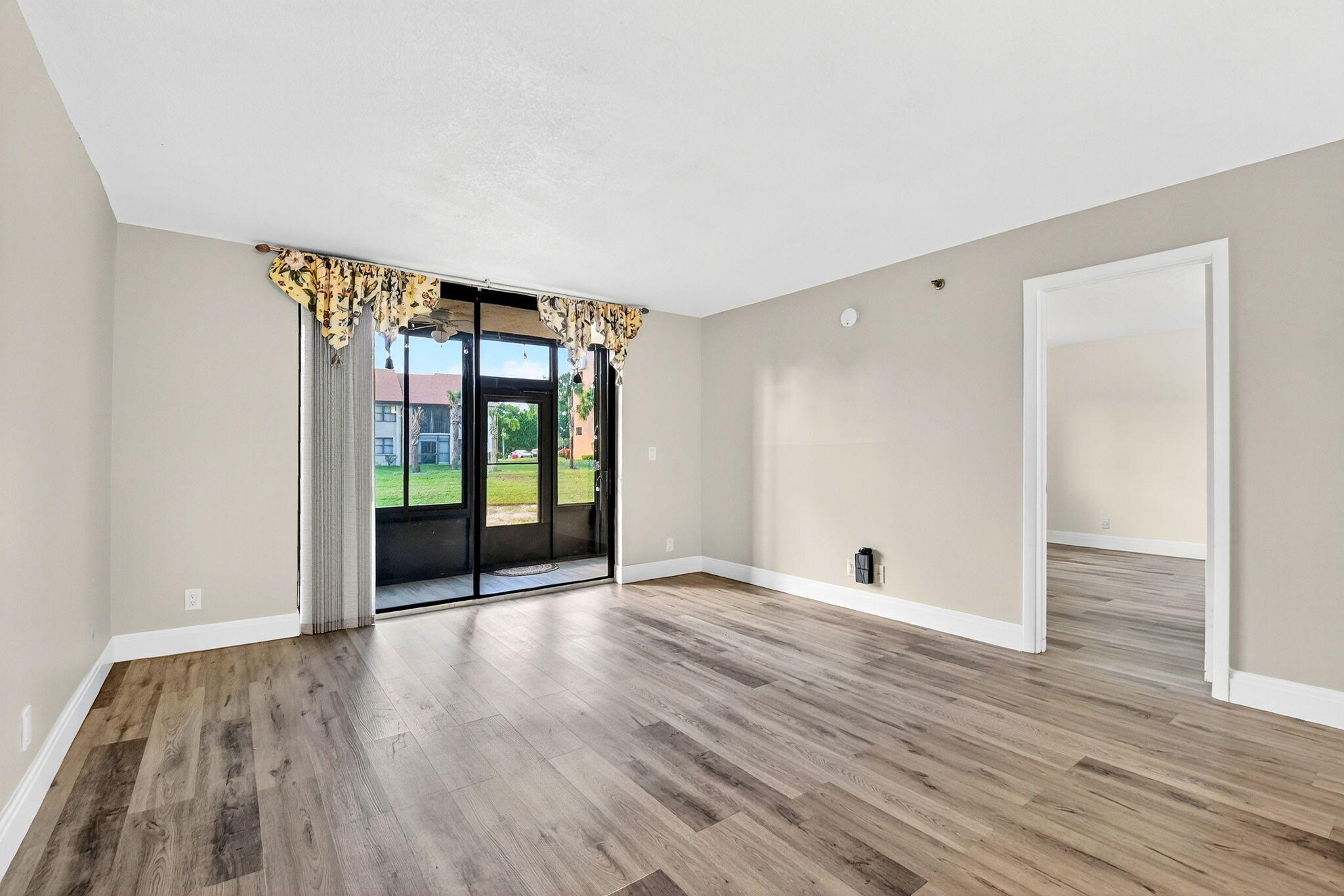 MLS #R11144176 image #9