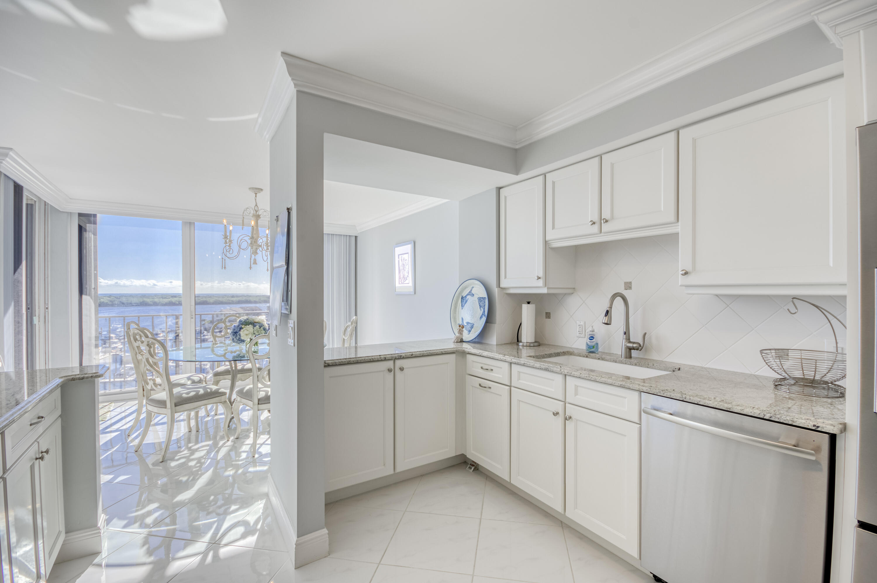 MLS #R11144379 image #17