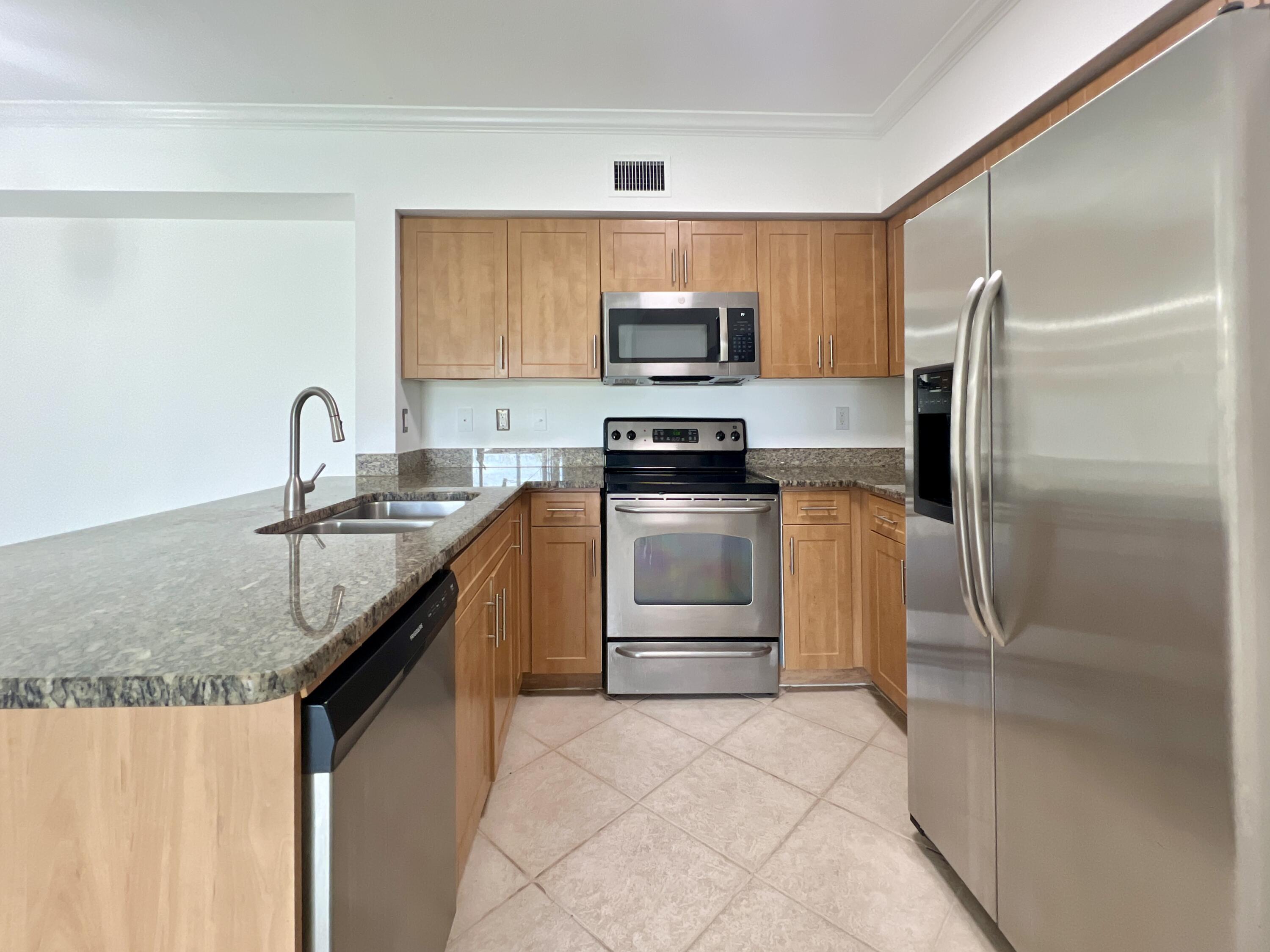 MLS #R11144384 image #1