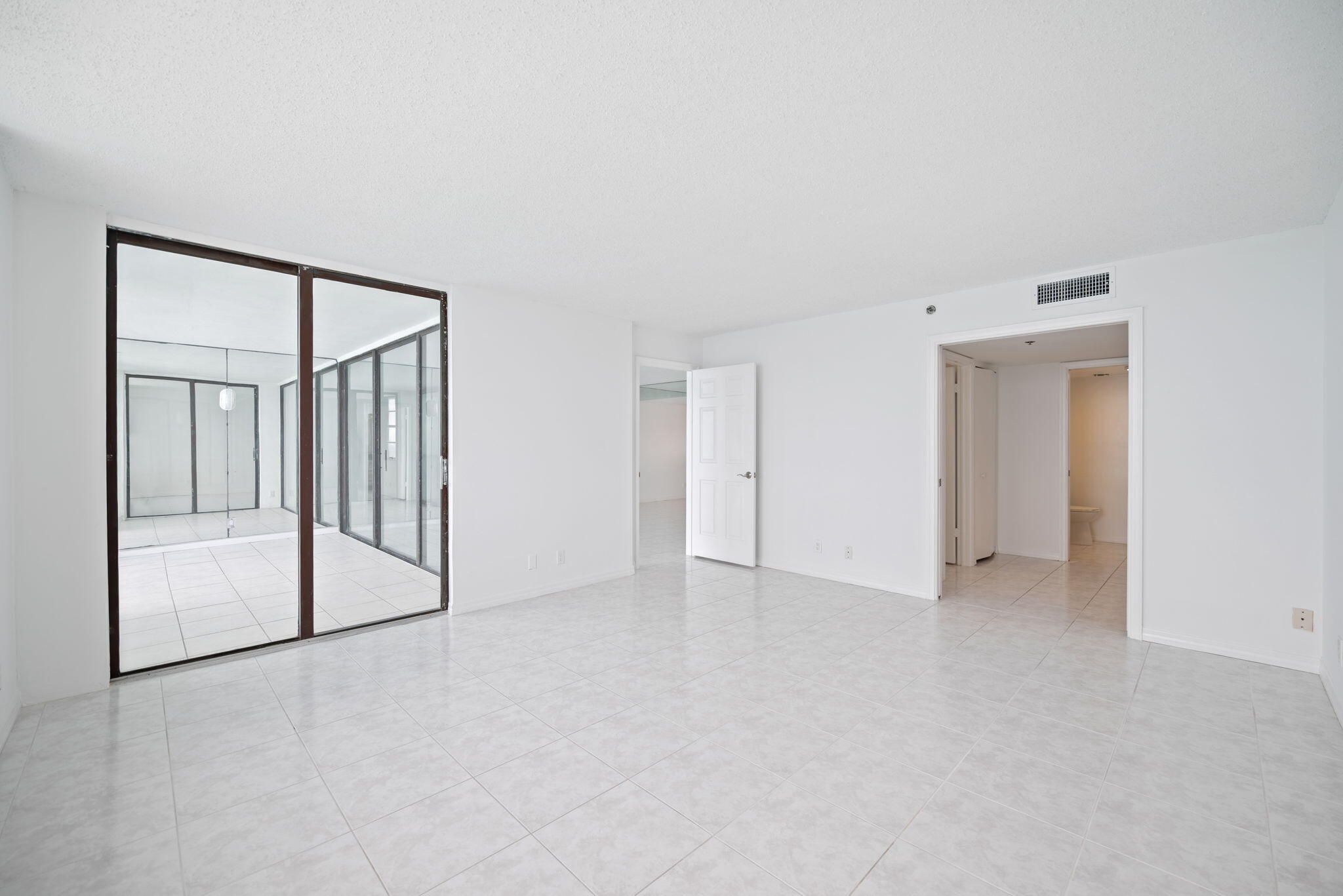 MLS #R11144463 image #16