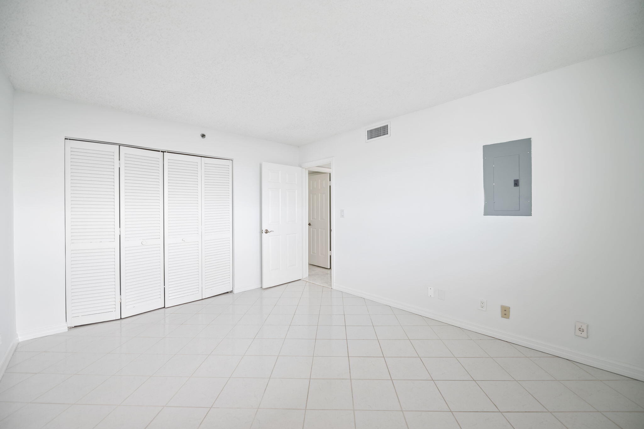 MLS #R11144463 image #22