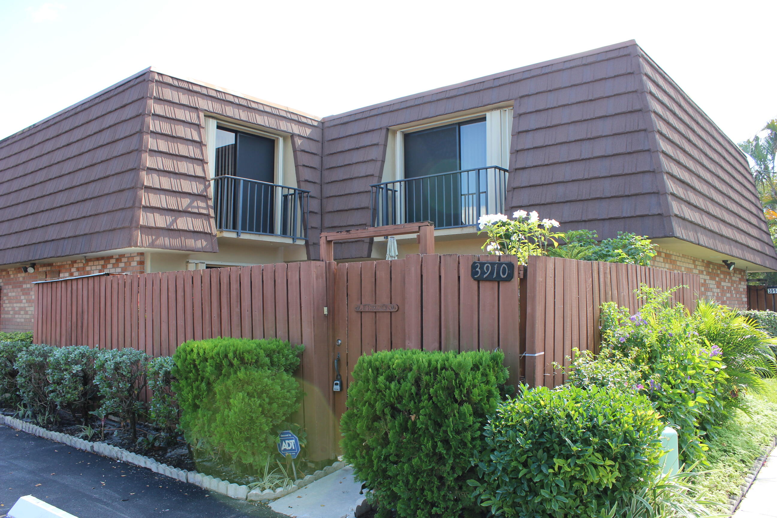 MLS #R11144536 image #0