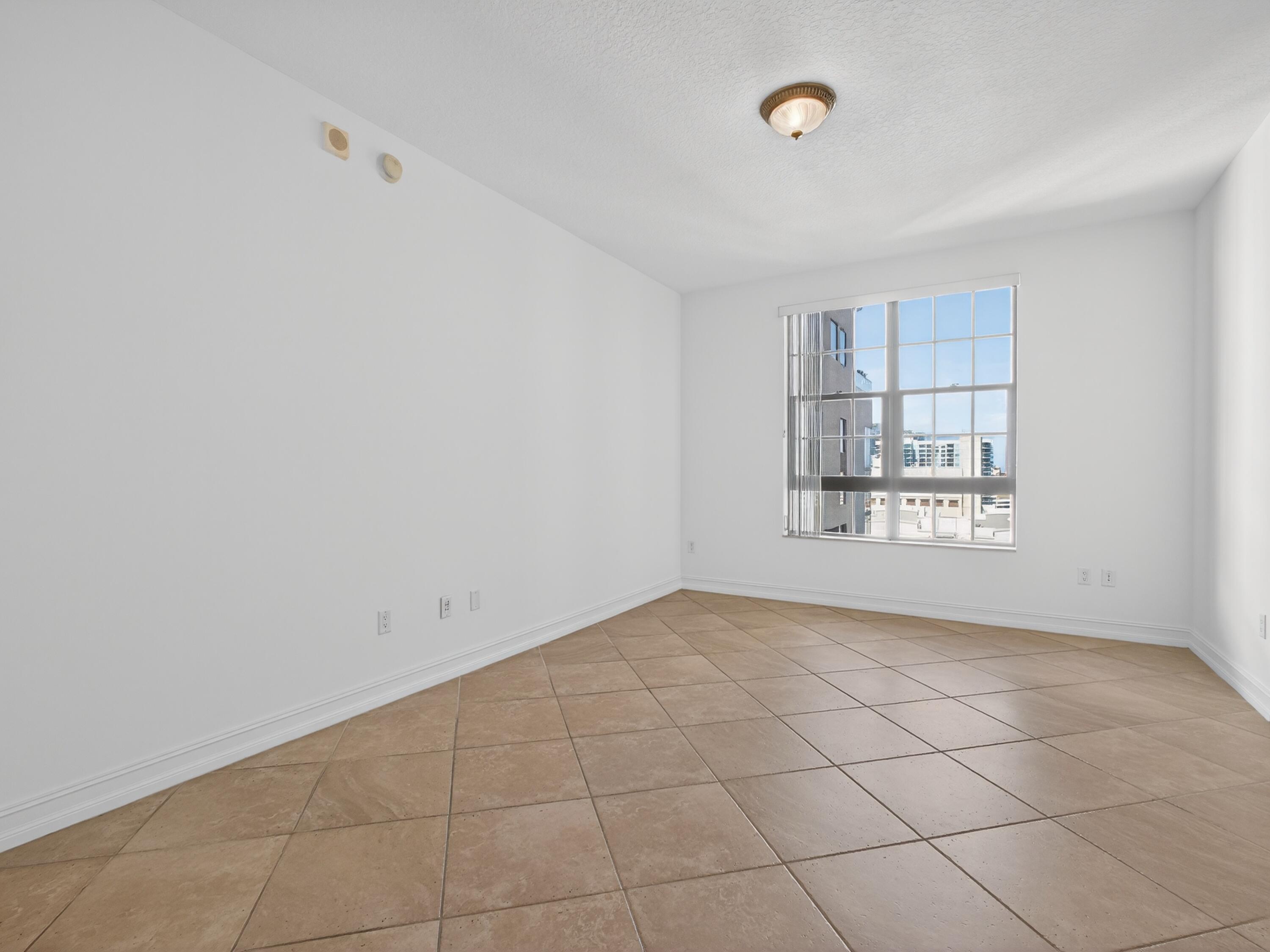 MLS #R11144580 image #13