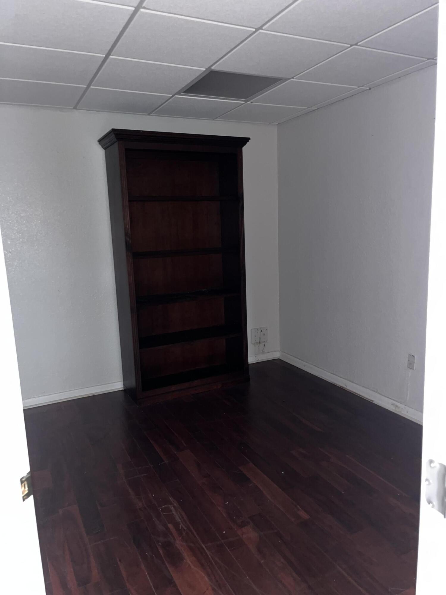 MLS #R11144594 image #10