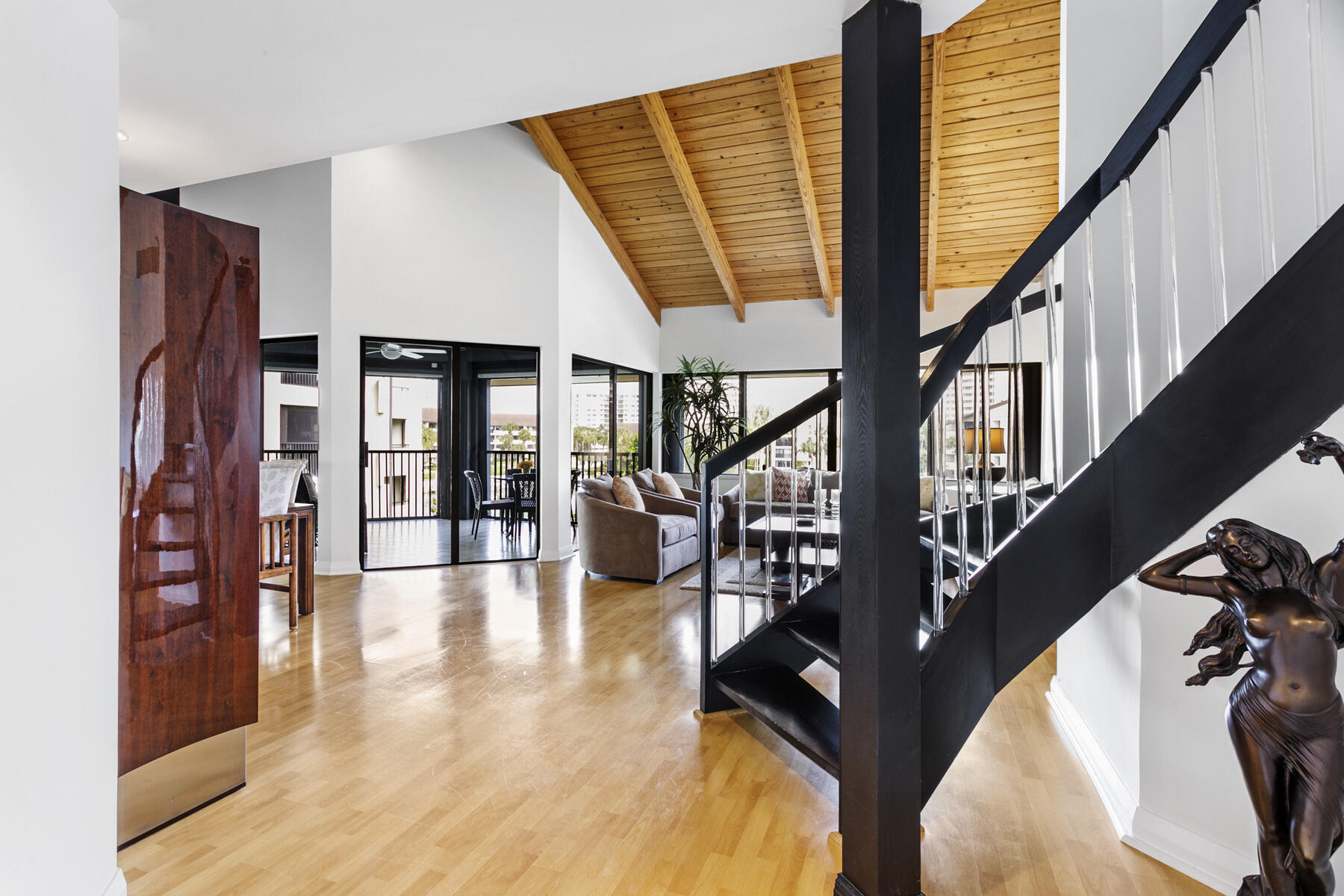 MLS #R11144930 image #9