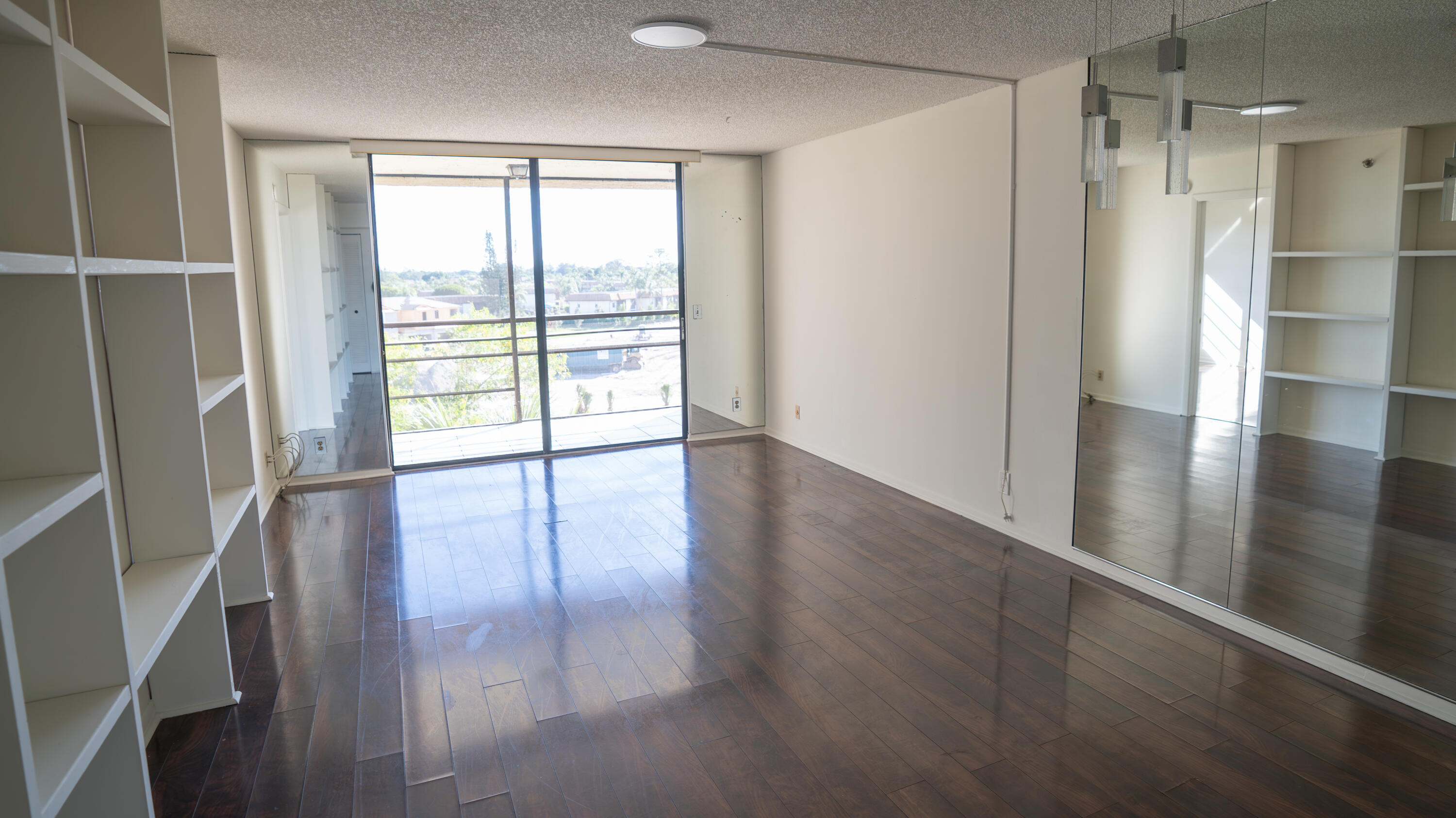 MLS #R11145382 image #1