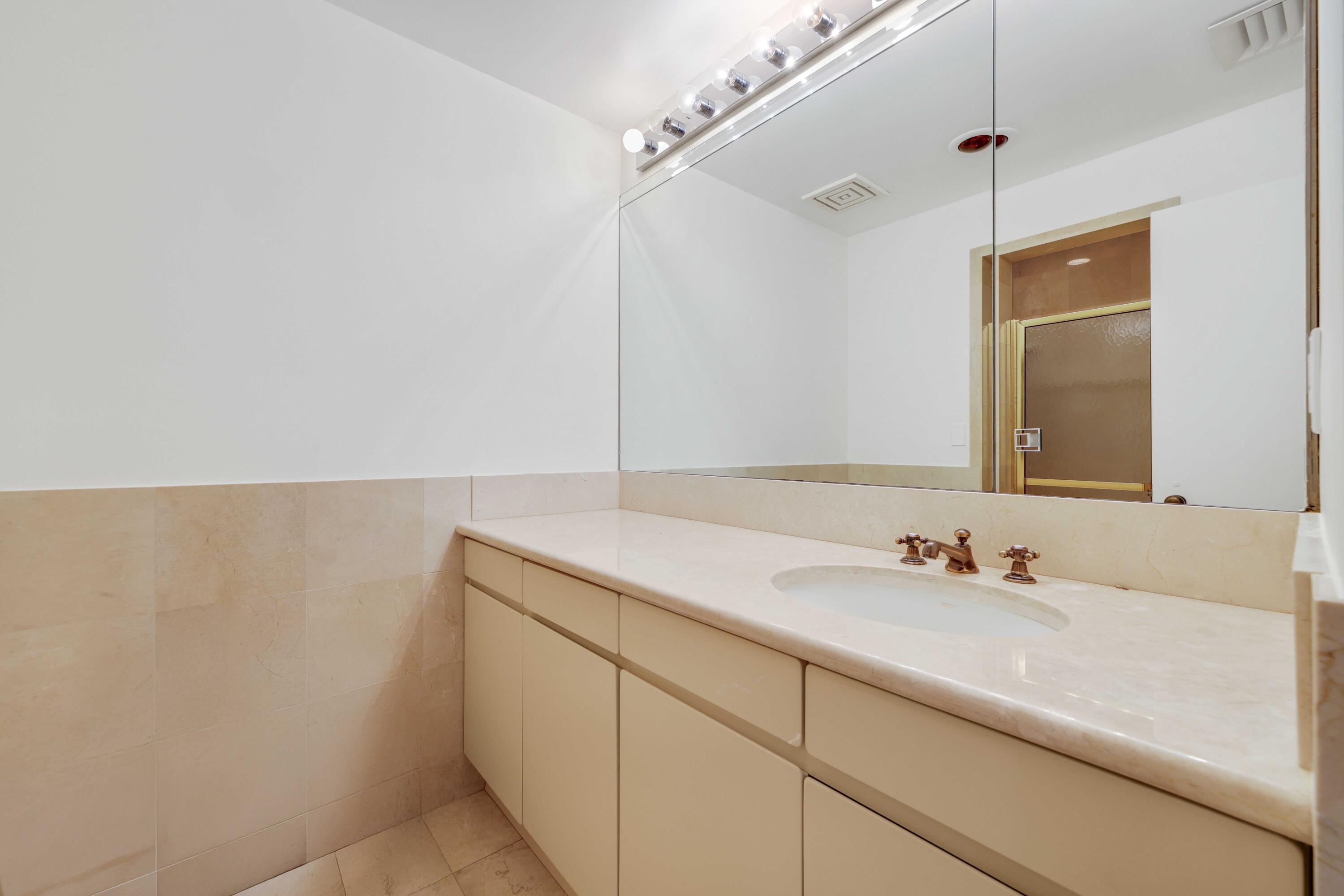 MLS #R11145524 image #44