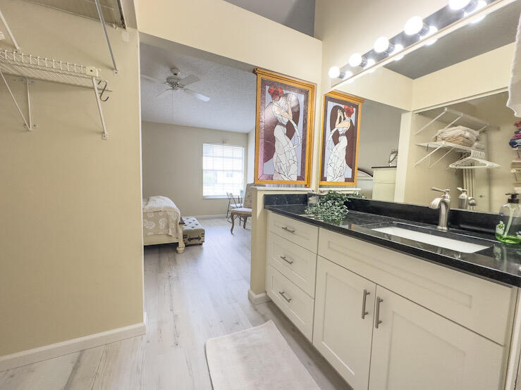 MLS #R11145530 image #17