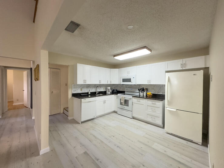 MLS #R11145530 image #9