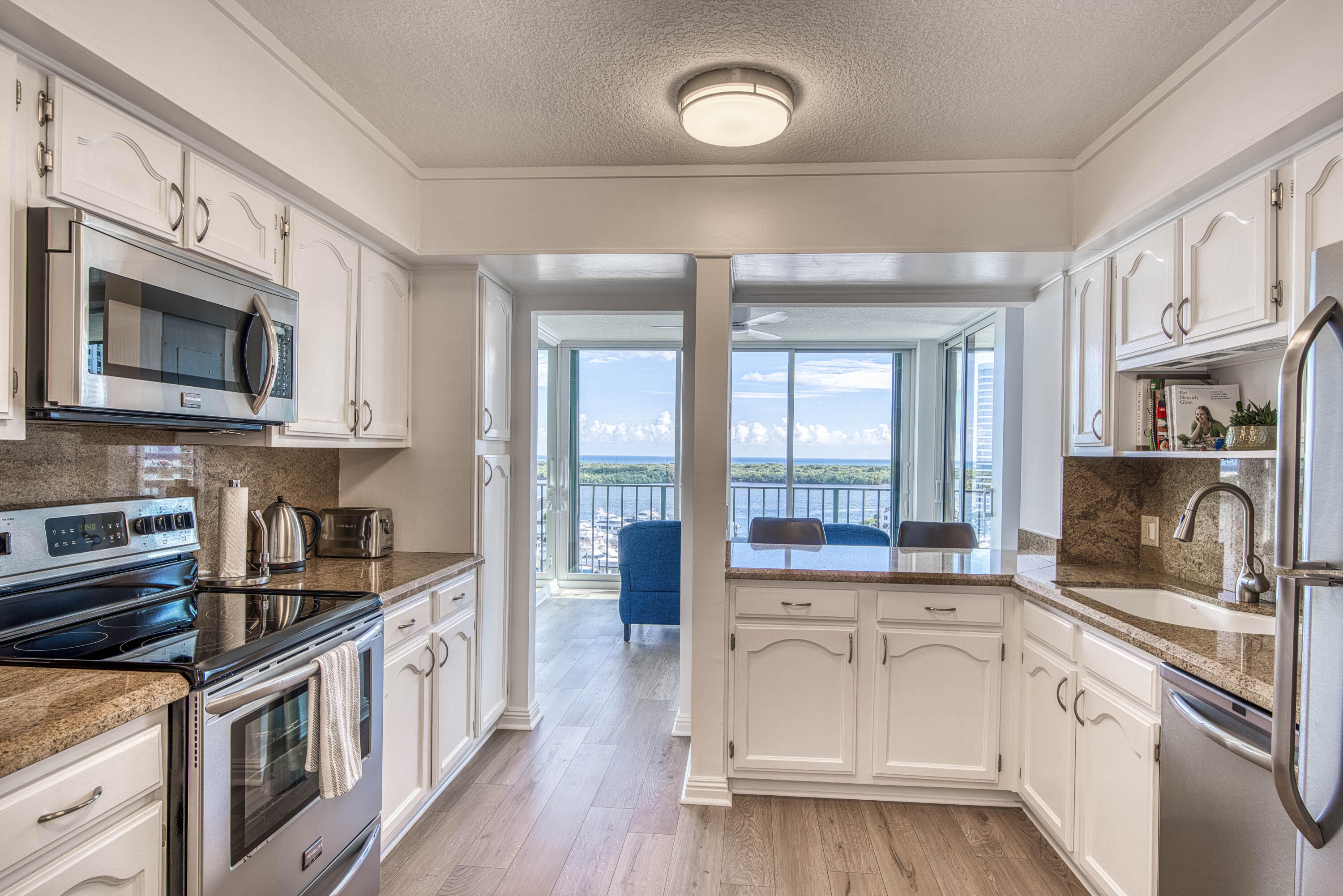 MLS #R11145533 image #6