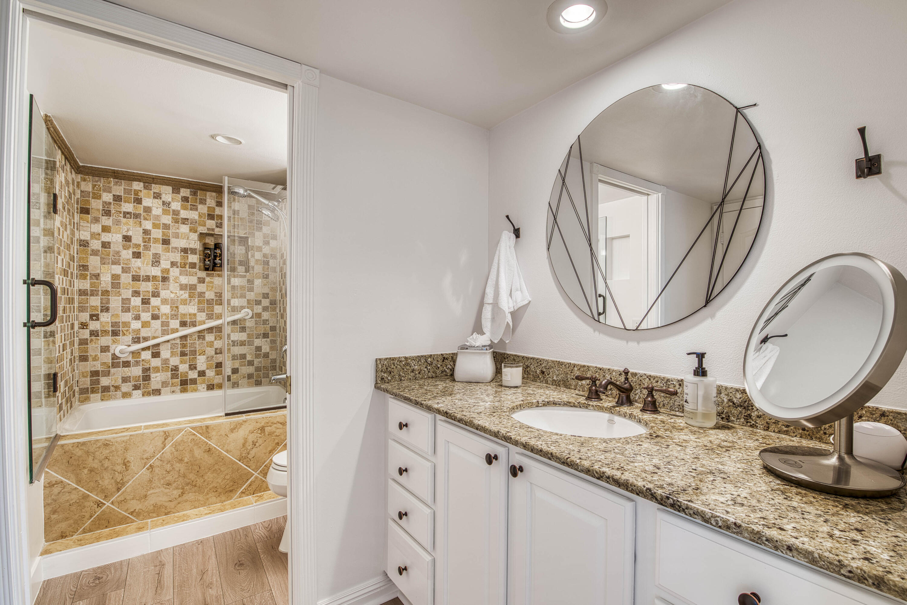 MLS #R11145533 image #8