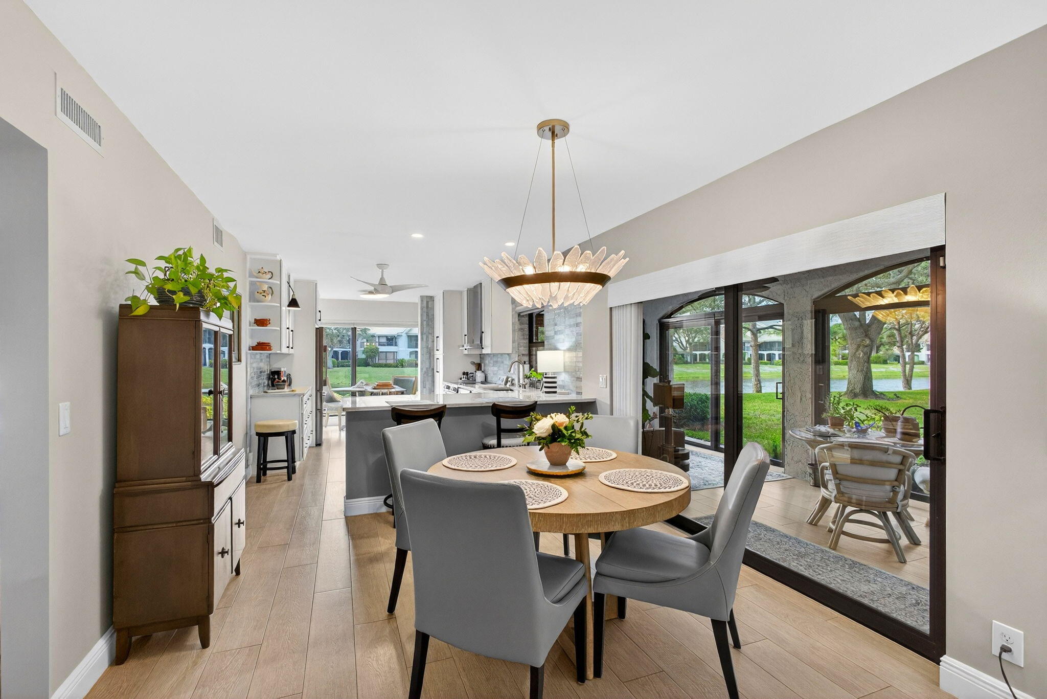 MLS #R11145563 image #6