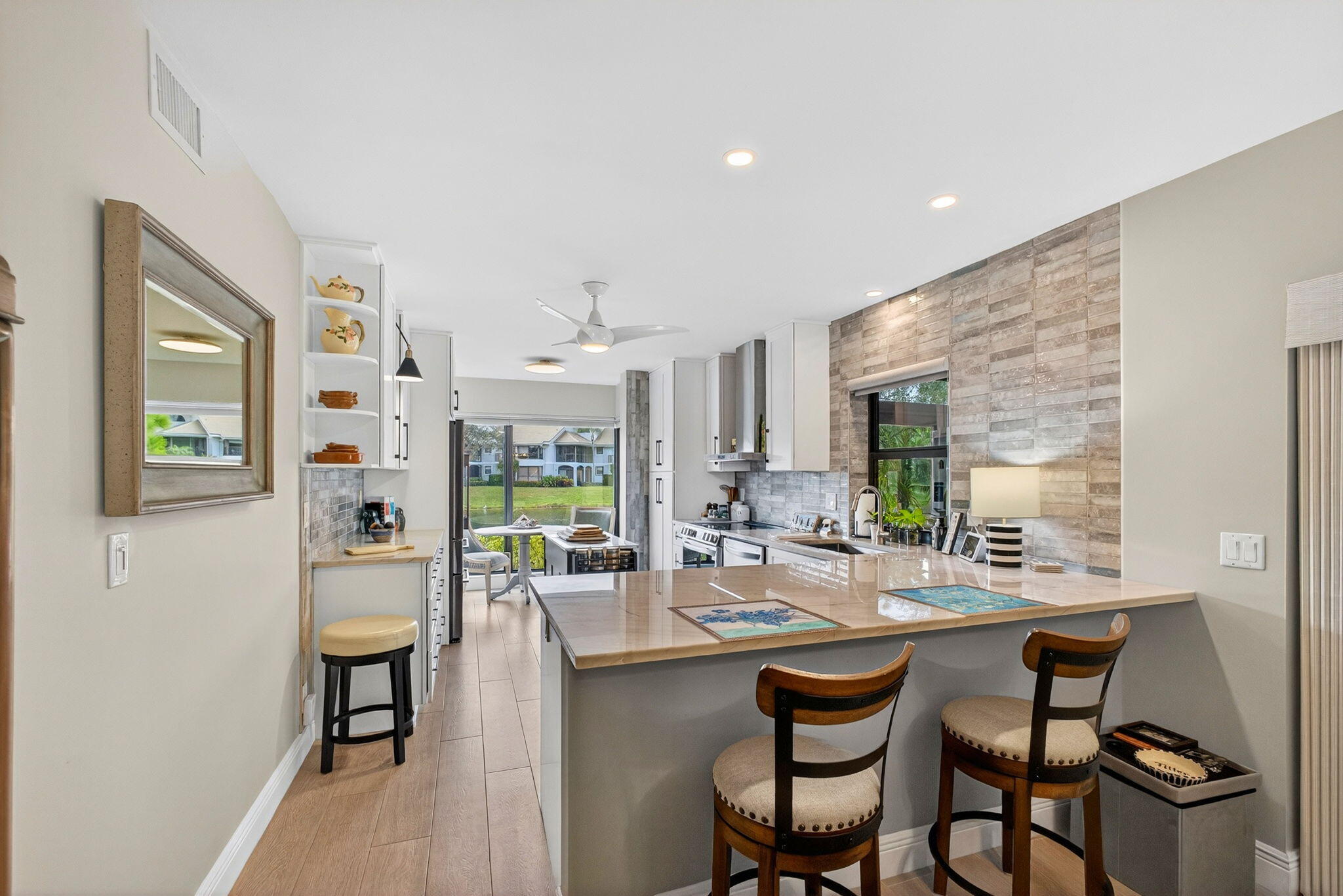 MLS #R11145563 image #8