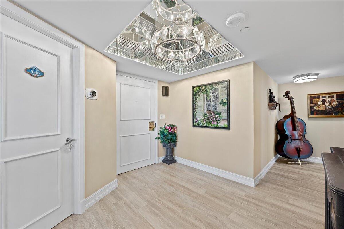 MLS #R11145858 image #1