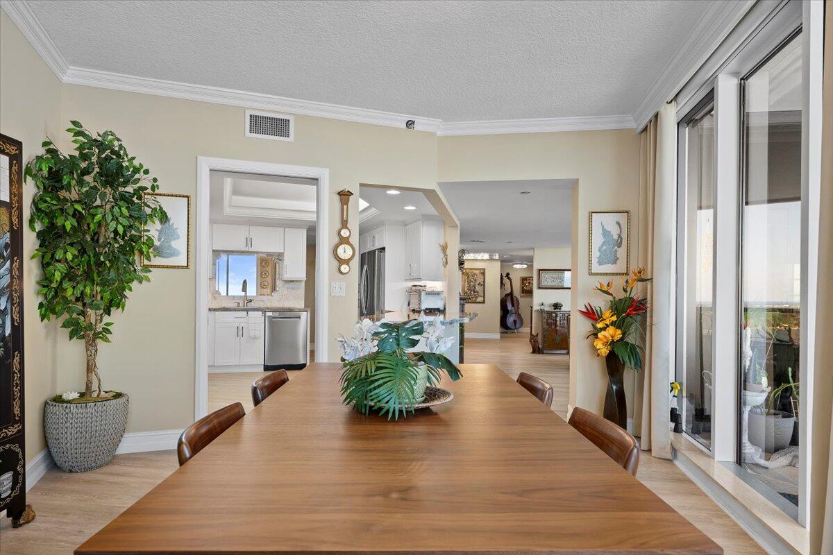 MLS #R11145858 image #10