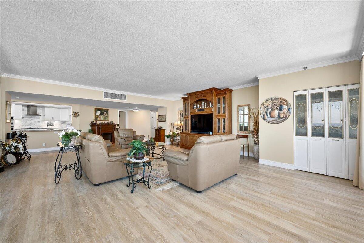 MLS #R11145858 image #5