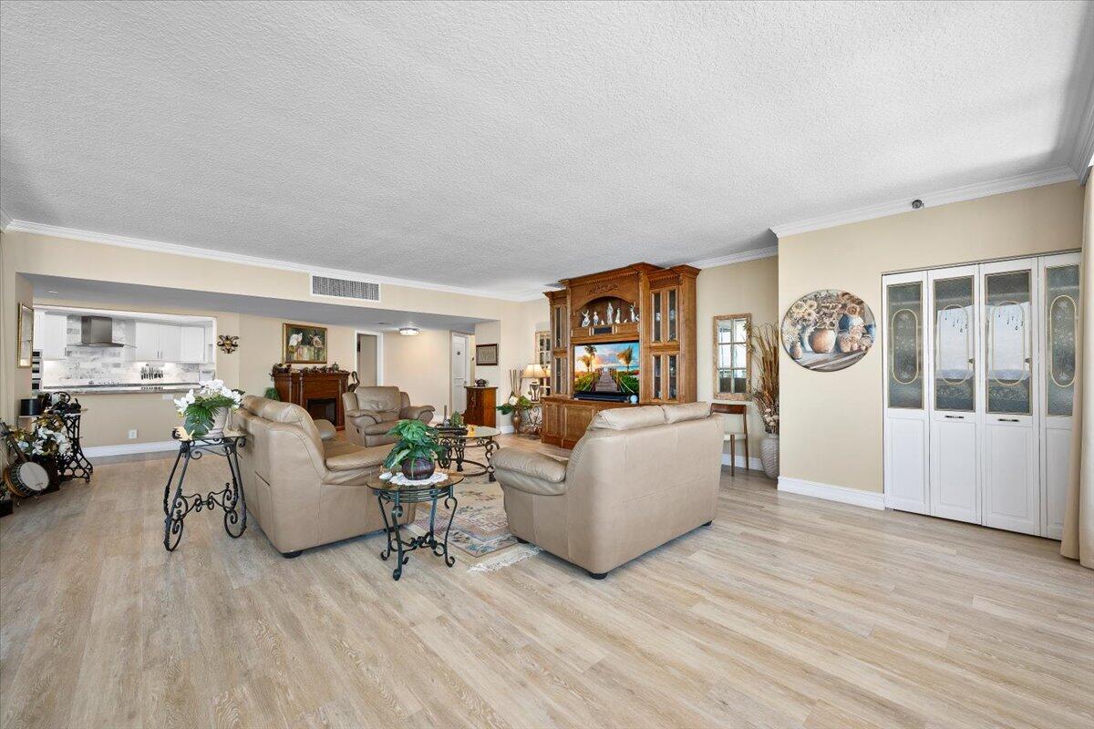 MLS #R11145858 image #6