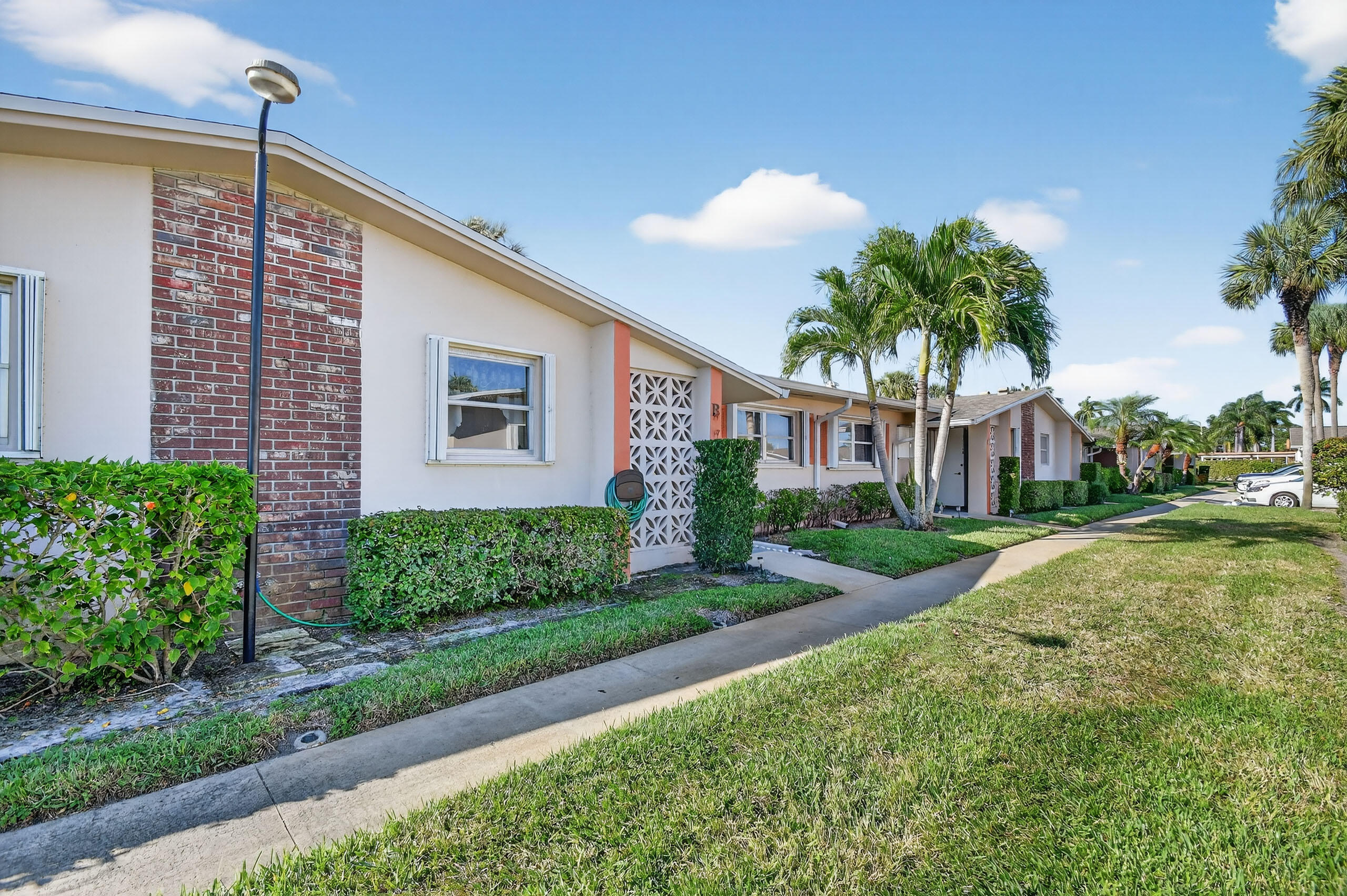 MLS #R11145934 image #1