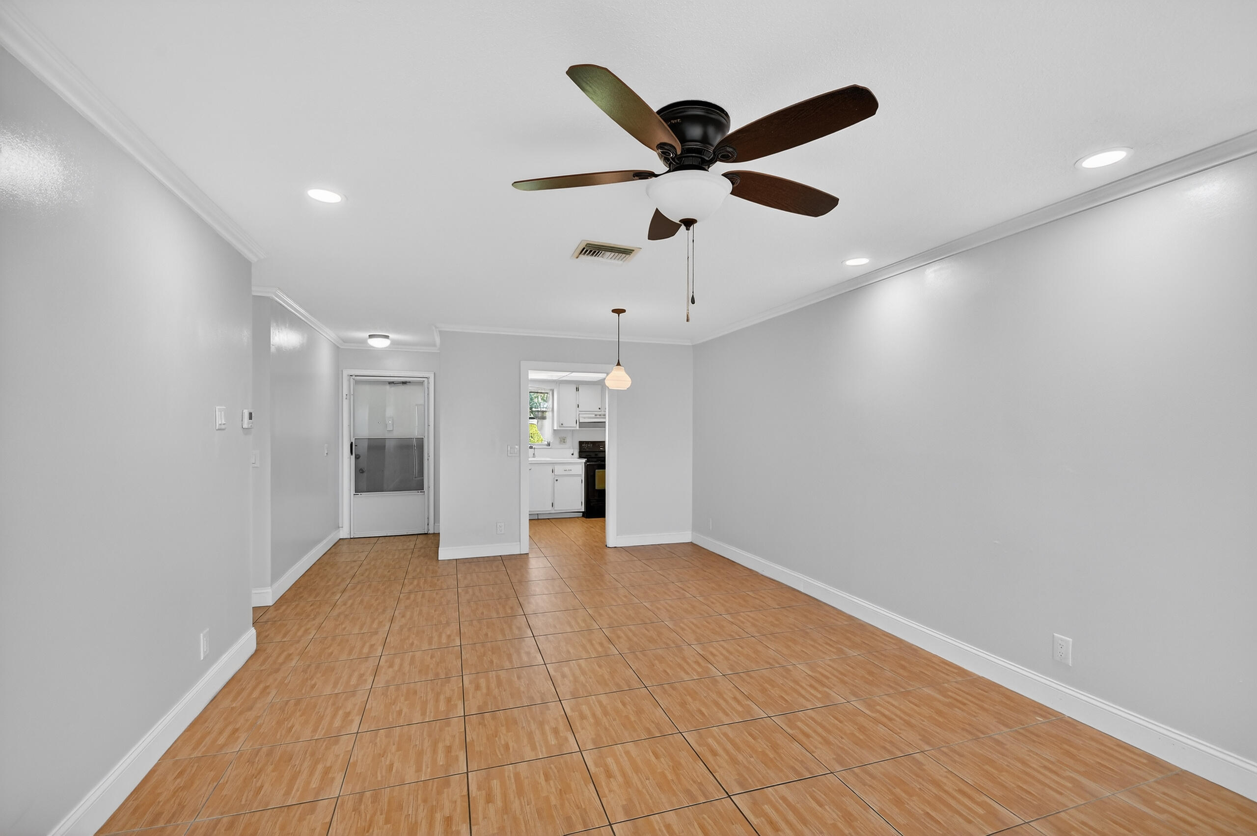 MLS #R11145934 image #11