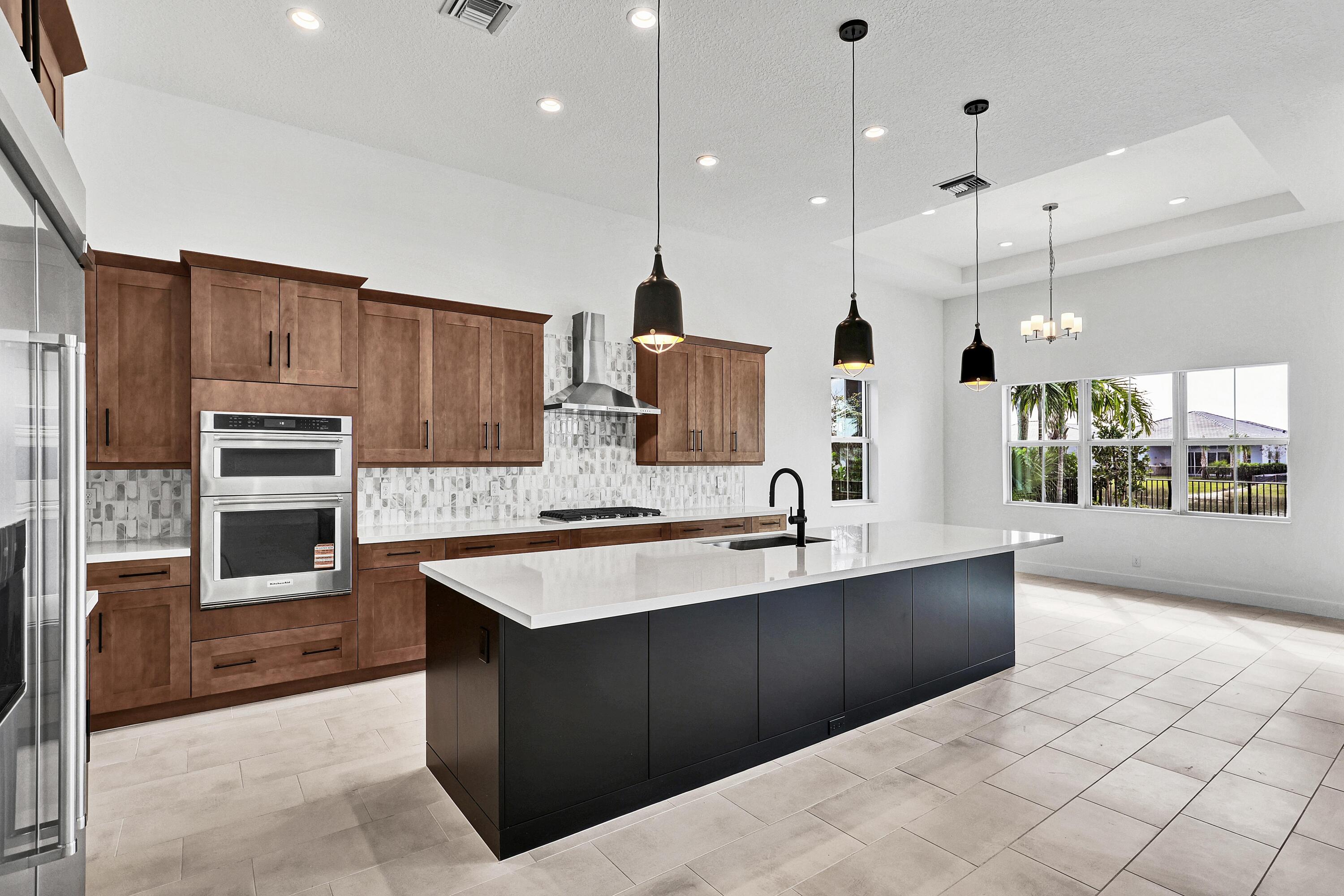 MLS #R11145966 image #10