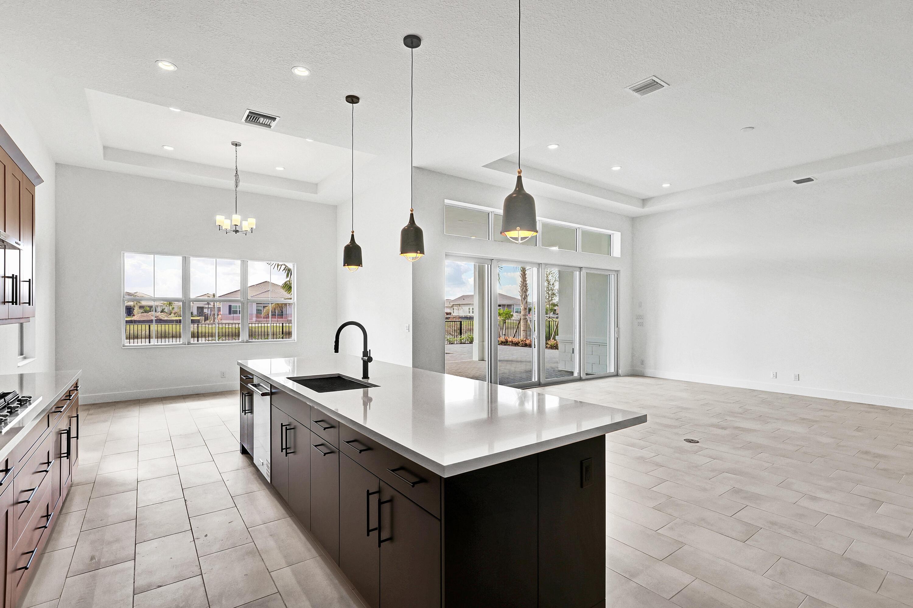 MLS #R11145966 image #11