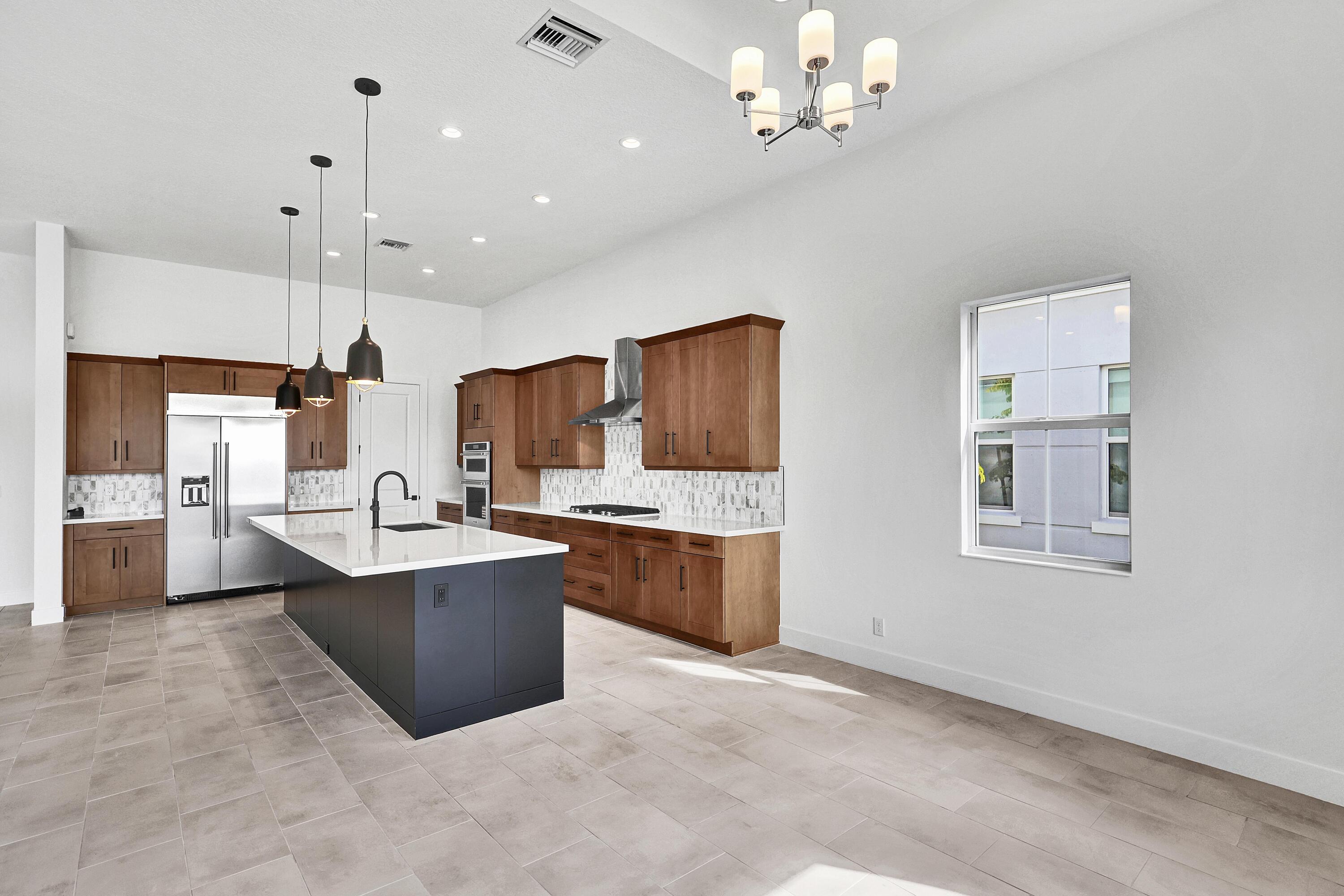 MLS #R11145966 image #9