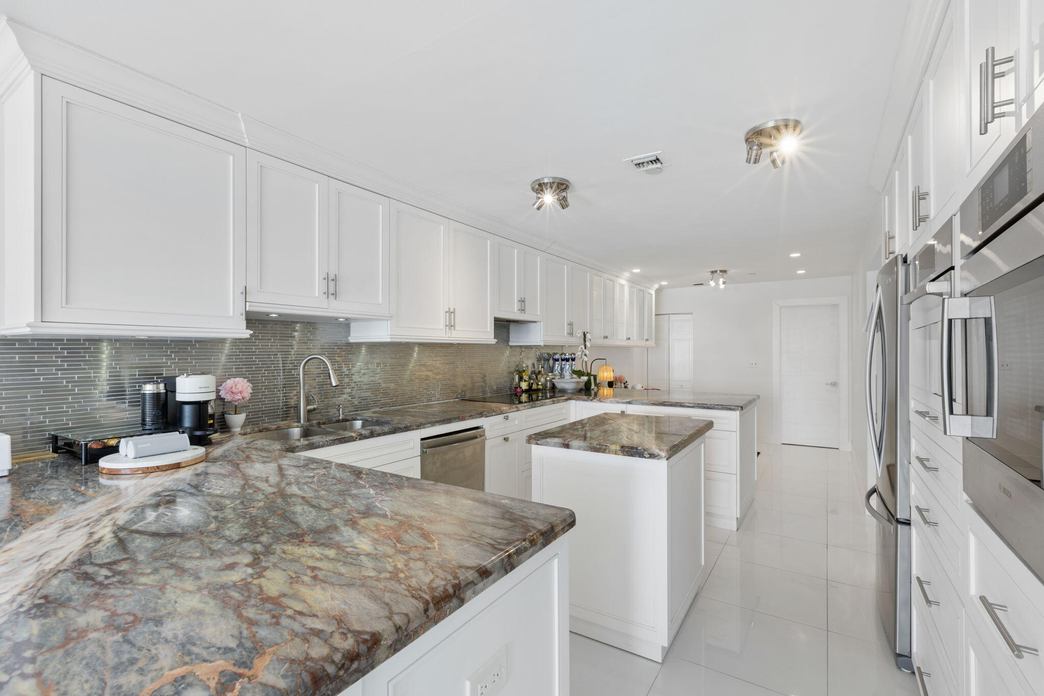 MLS #R11146062 image #8