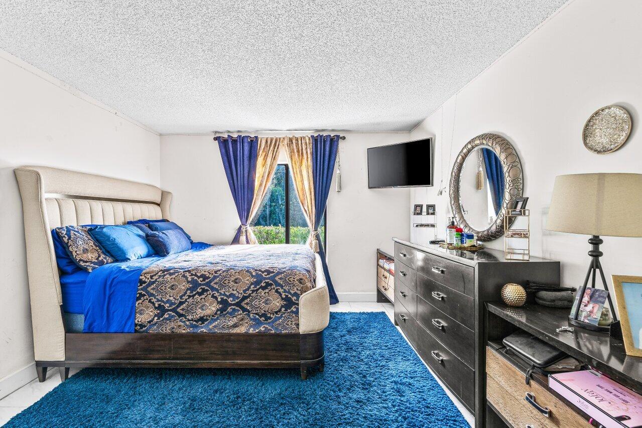 MLS #R11146196 image #15