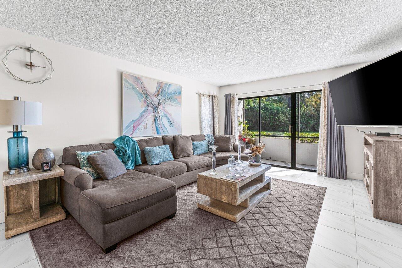 MLS #R11146196 image #6