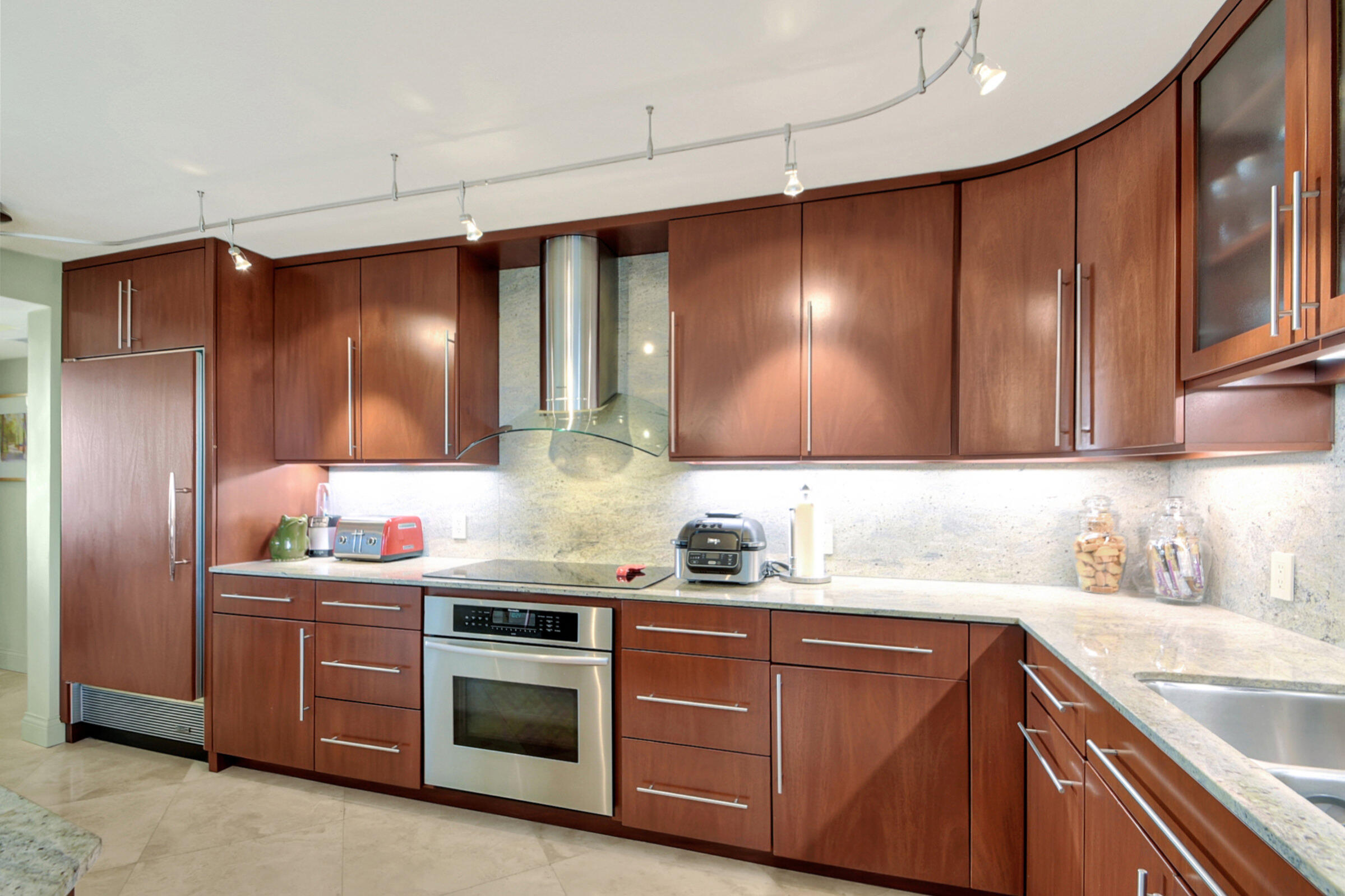 MLS #R11146251 image #10