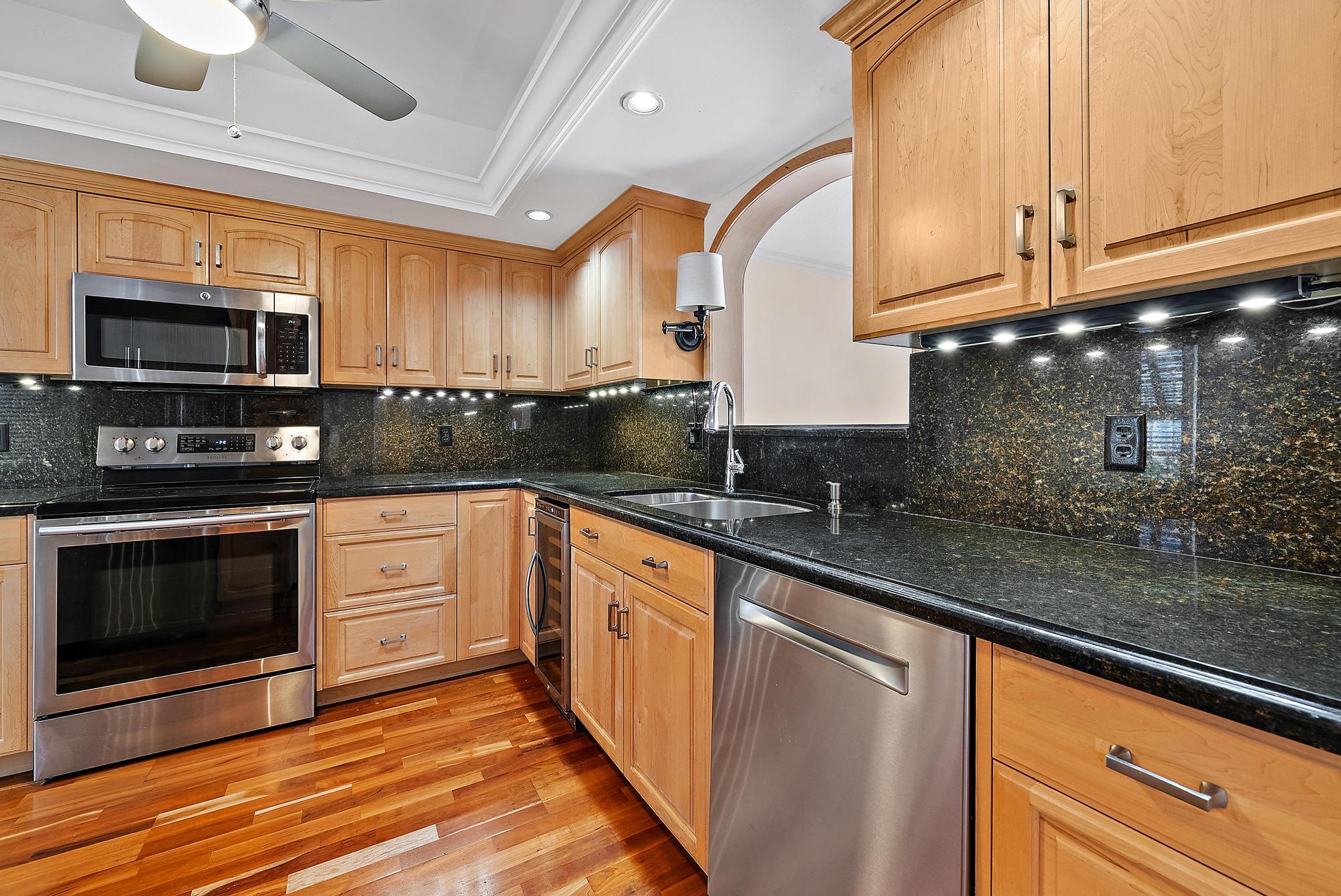 MLS #R11146343 image #10