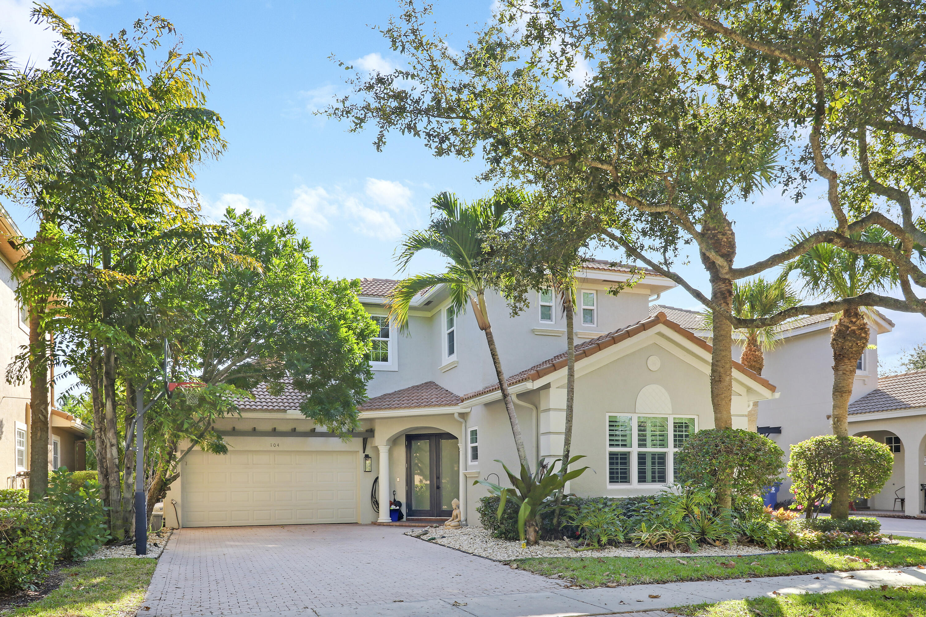 MLS #R11146435 image #0