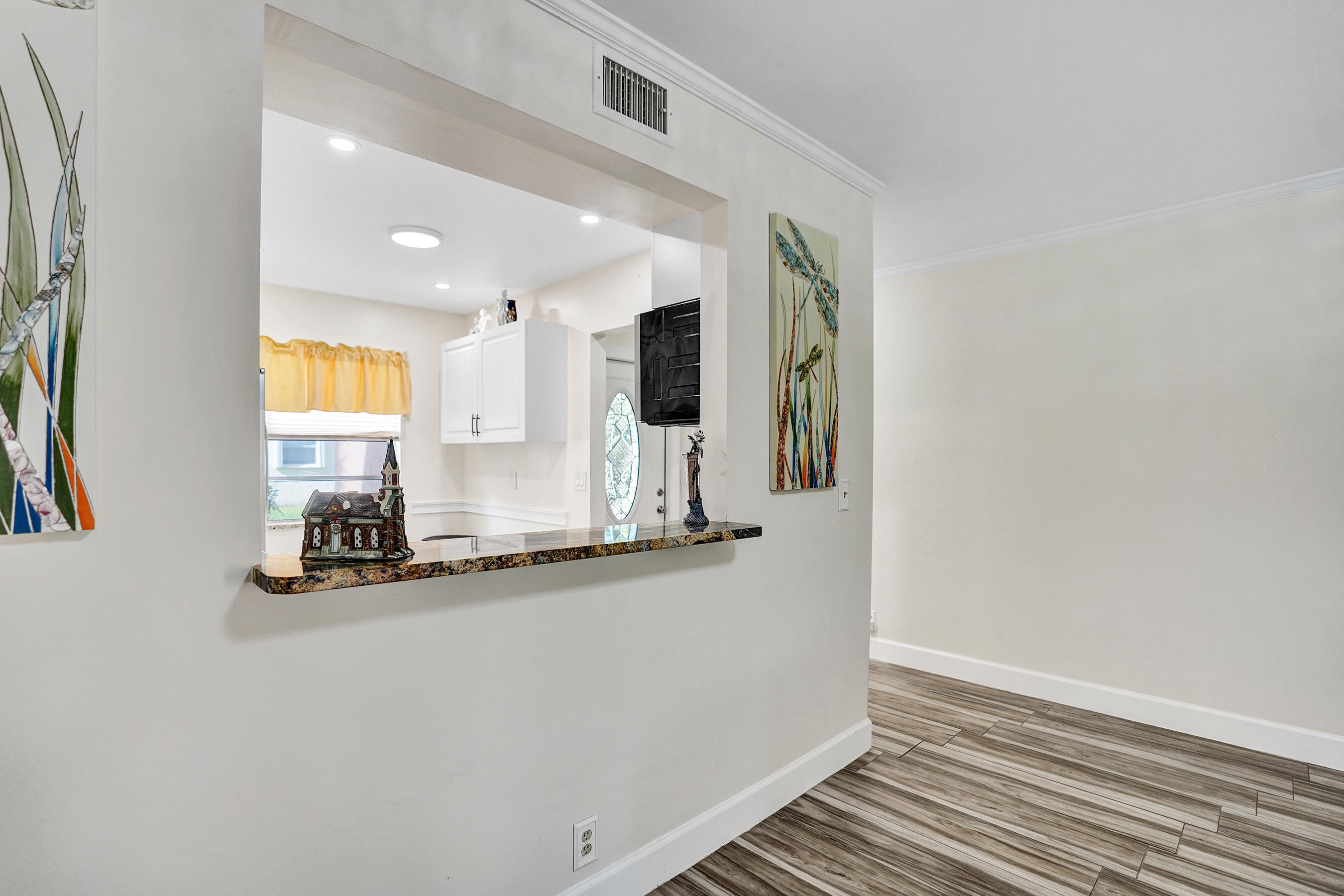 MLS #R11146513 image #9