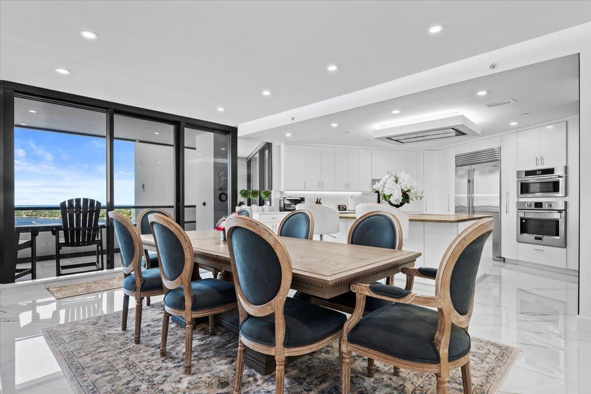 MLS #R11146906 image #1