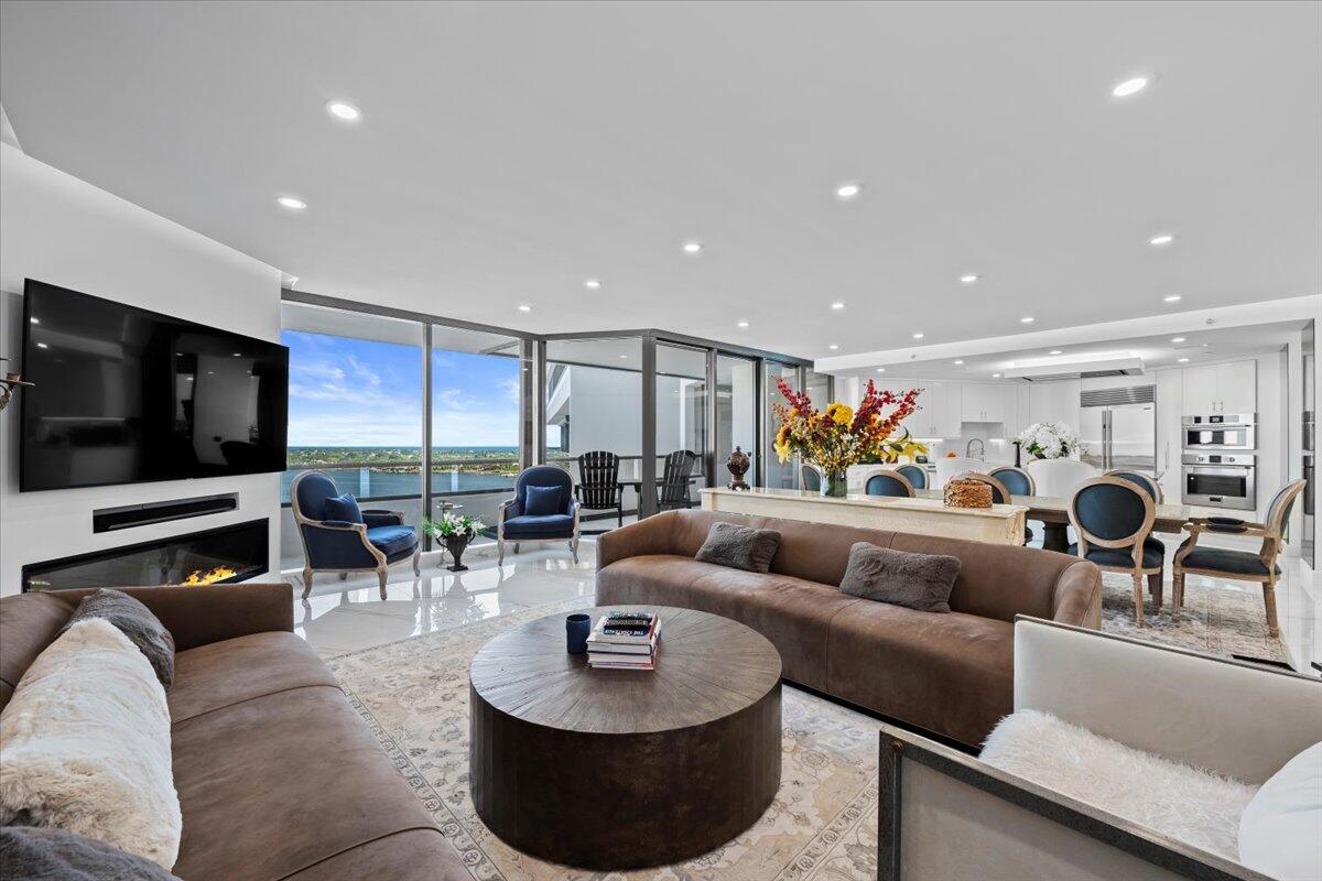 MLS #R11146906 image #8