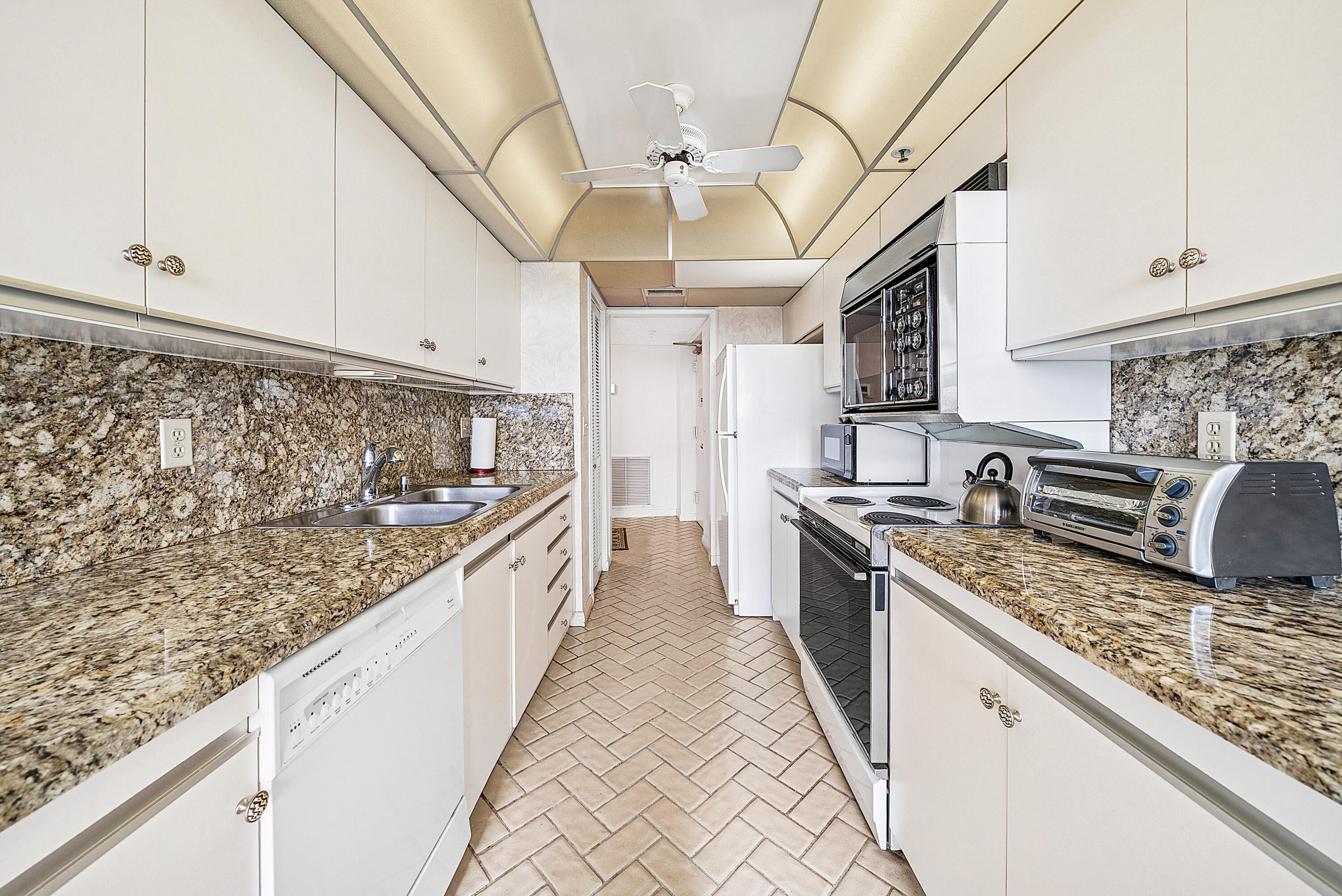 MLS #R11146978 image #12