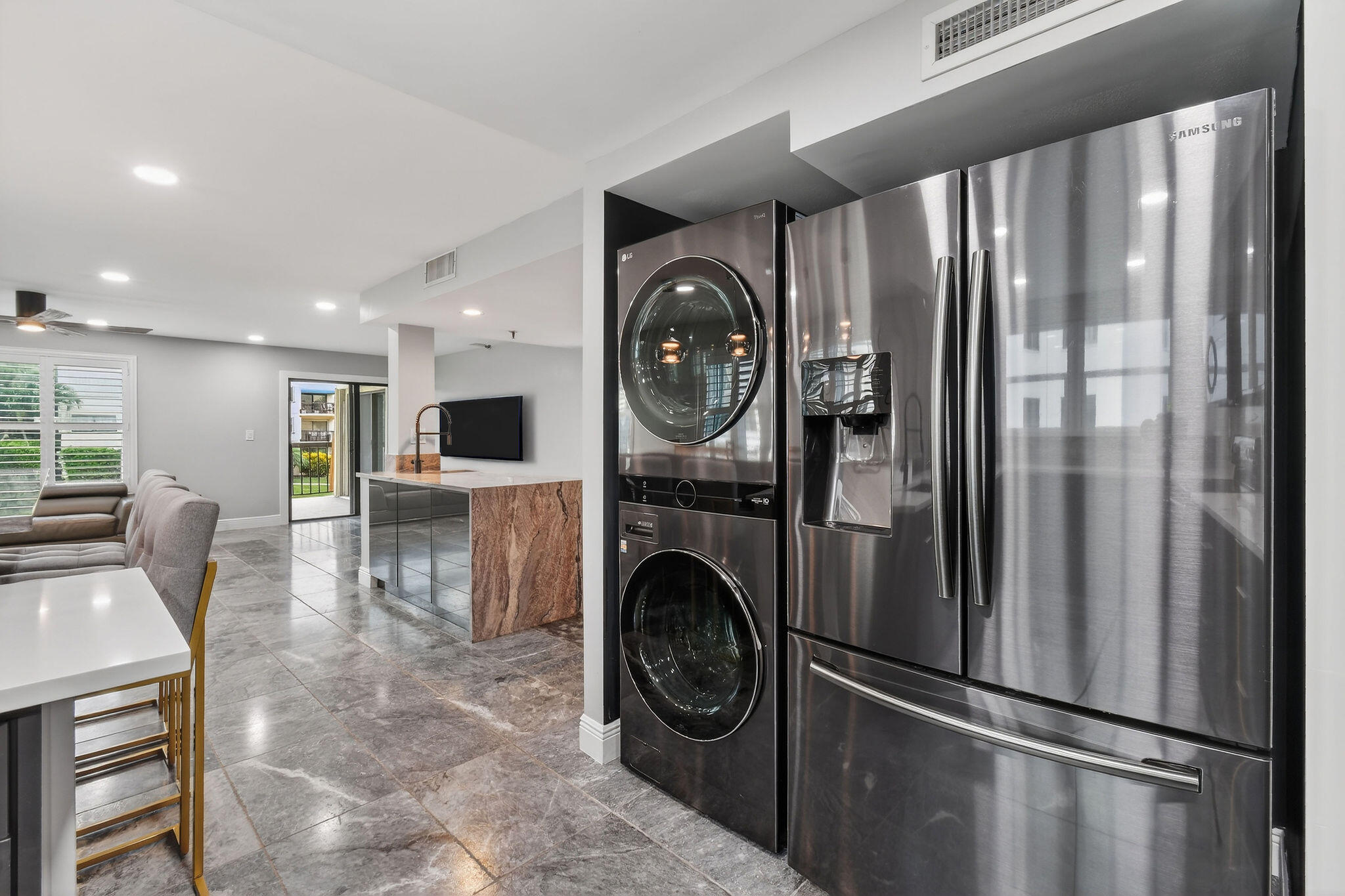 MLS #R11147046 image #11