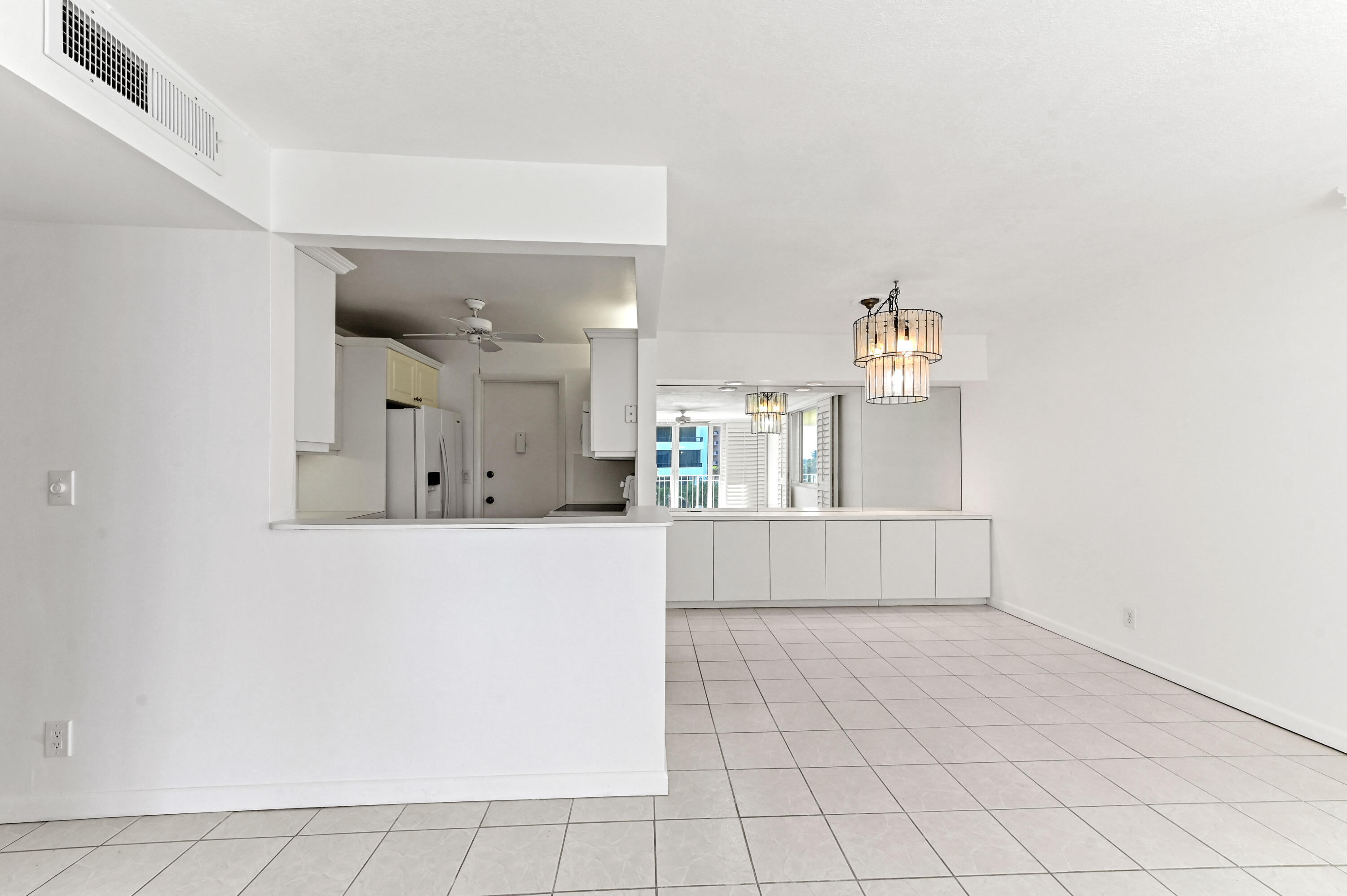 MLS #R11147085 image #12