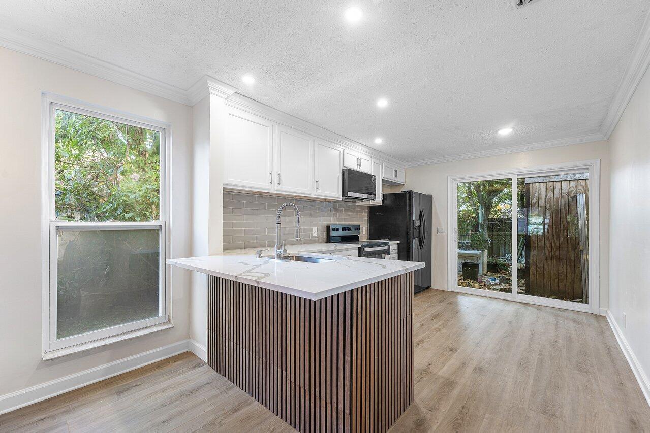 MLS #R11147143 image #11