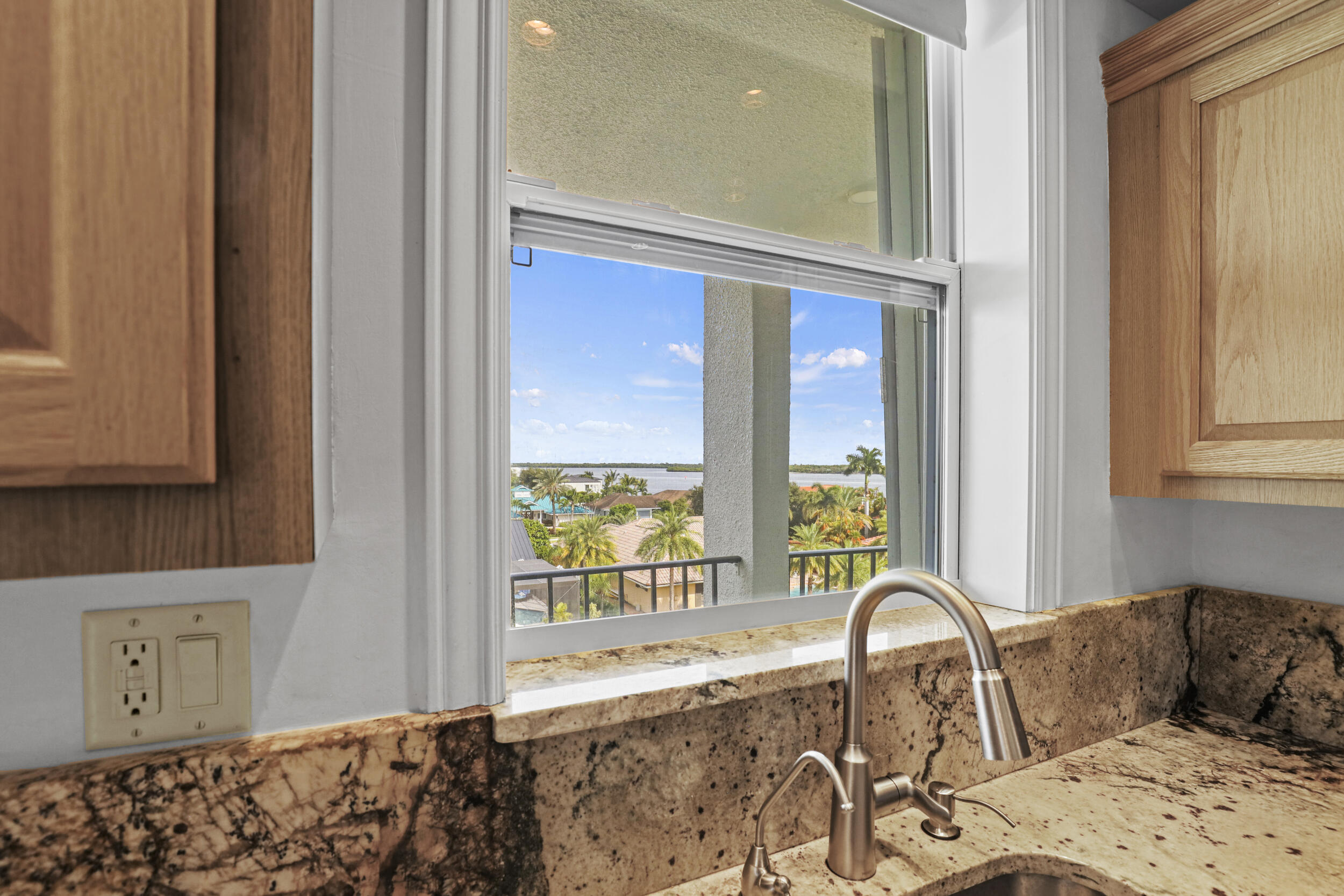 MLS #R11147156 image #9