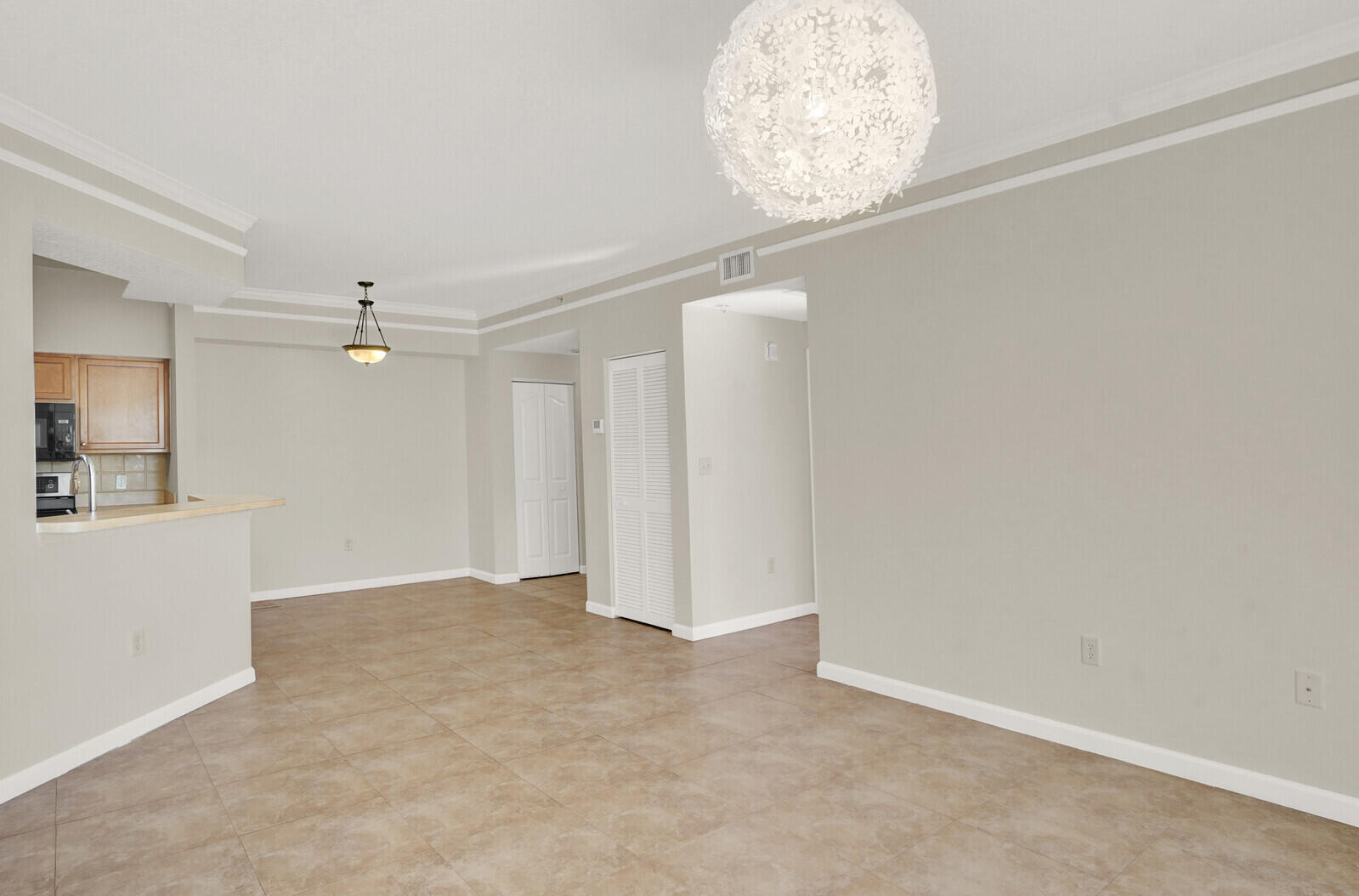 MLS #R11147181 image #10