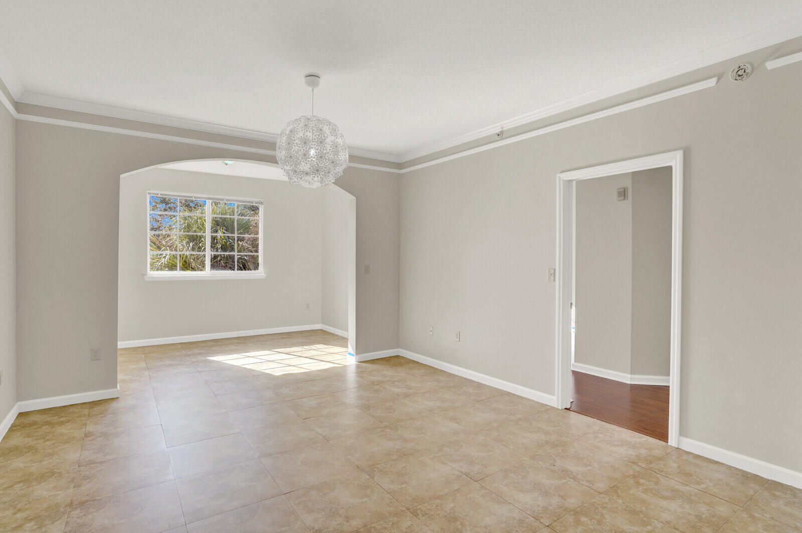 MLS #R11147181 image #8